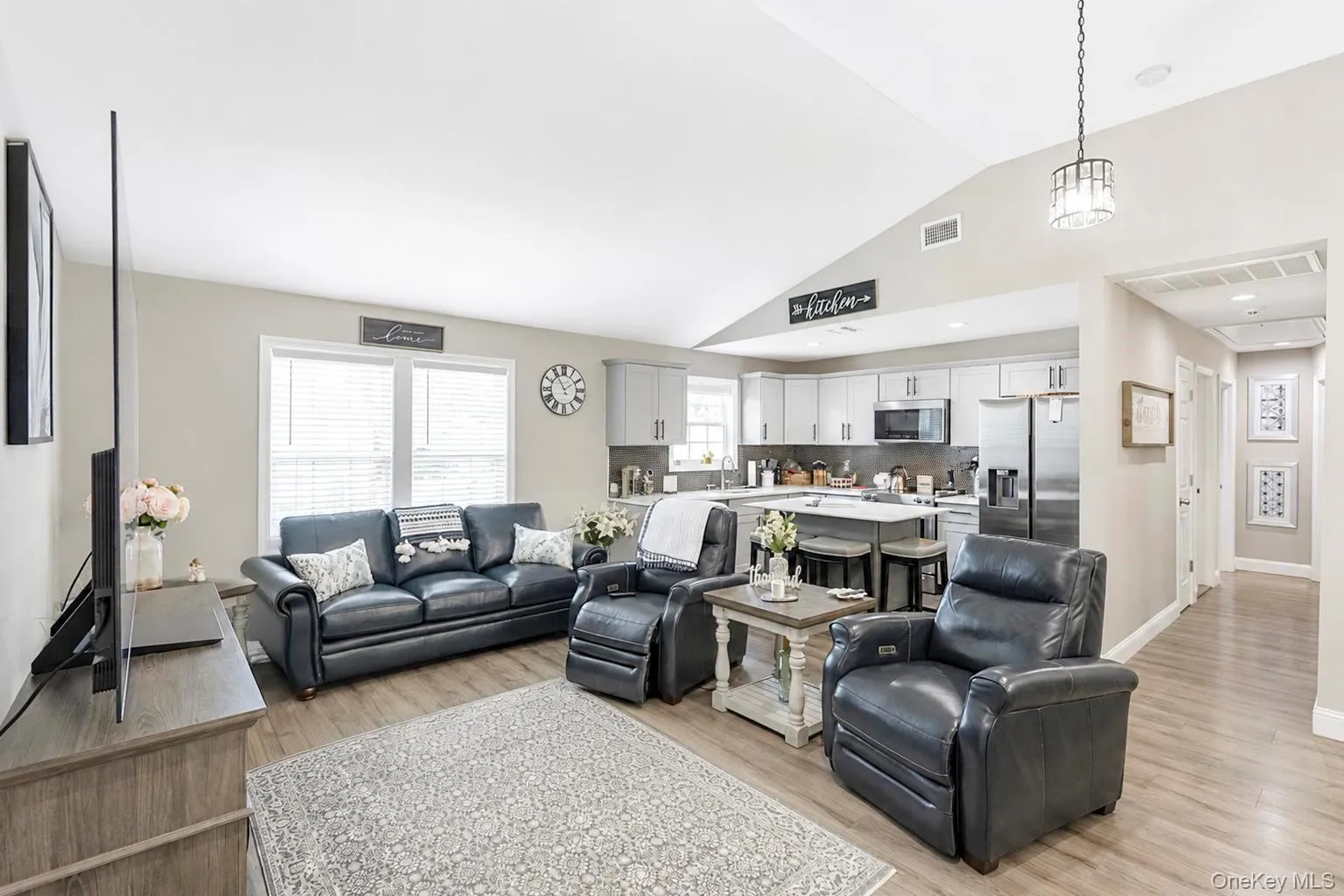 42 Audubon Avenue, Islip, NY, 5 Bedrooms Bedrooms, 10 Rooms Rooms,2 BathroomsBathrooms,Residential,For Rent,Audubon,0,1052983 42 Audubon Avenue, Islip, NY, 5 Bedrooms Bedrooms, 10 Rooms Rooms,2 BathroomsBathrooms,Residential,For Rent,Audubon,0,1052983
