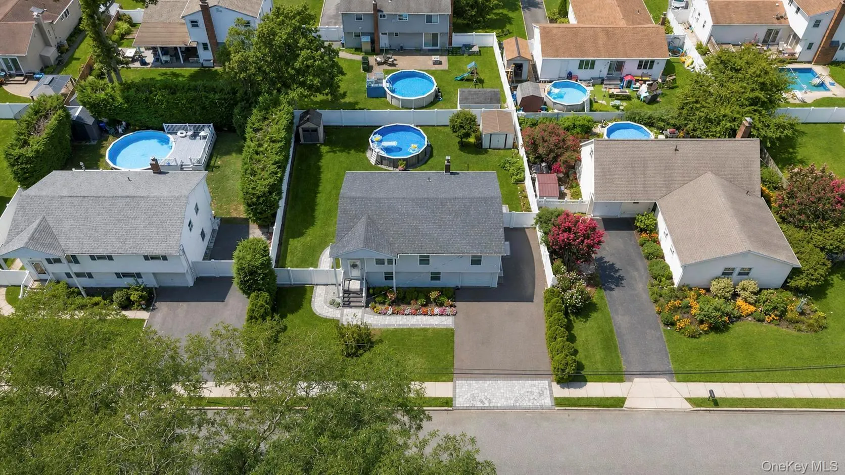 42 Audubon Avenue, Islip, NY, 5 Bedrooms Bedrooms, 10 Rooms Rooms,2 BathroomsBathrooms,Residential,For Rent,Audubon,0,1052983 42 Audubon Avenue, Islip, NY, 5 Bedrooms Bedrooms, 10 Rooms Rooms,2 BathroomsBathrooms,Residential,For Rent,Audubon,0,1052983