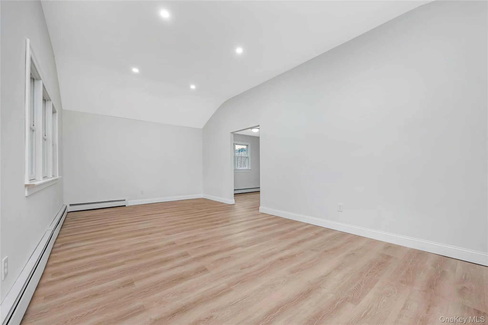 5 Lillian Street, Brookhaven, NY, 4 Bedrooms Bedrooms, 8 Rooms Rooms,2 BathroomsBathrooms,Residential,For Rent,Lillian,0,1052984 5 Lillian Street, Brookhaven, NY, 4 Bedrooms Bedrooms, 8 Rooms Rooms,2 BathroomsBathrooms,Residential,For Rent,Lillian,0,1052984