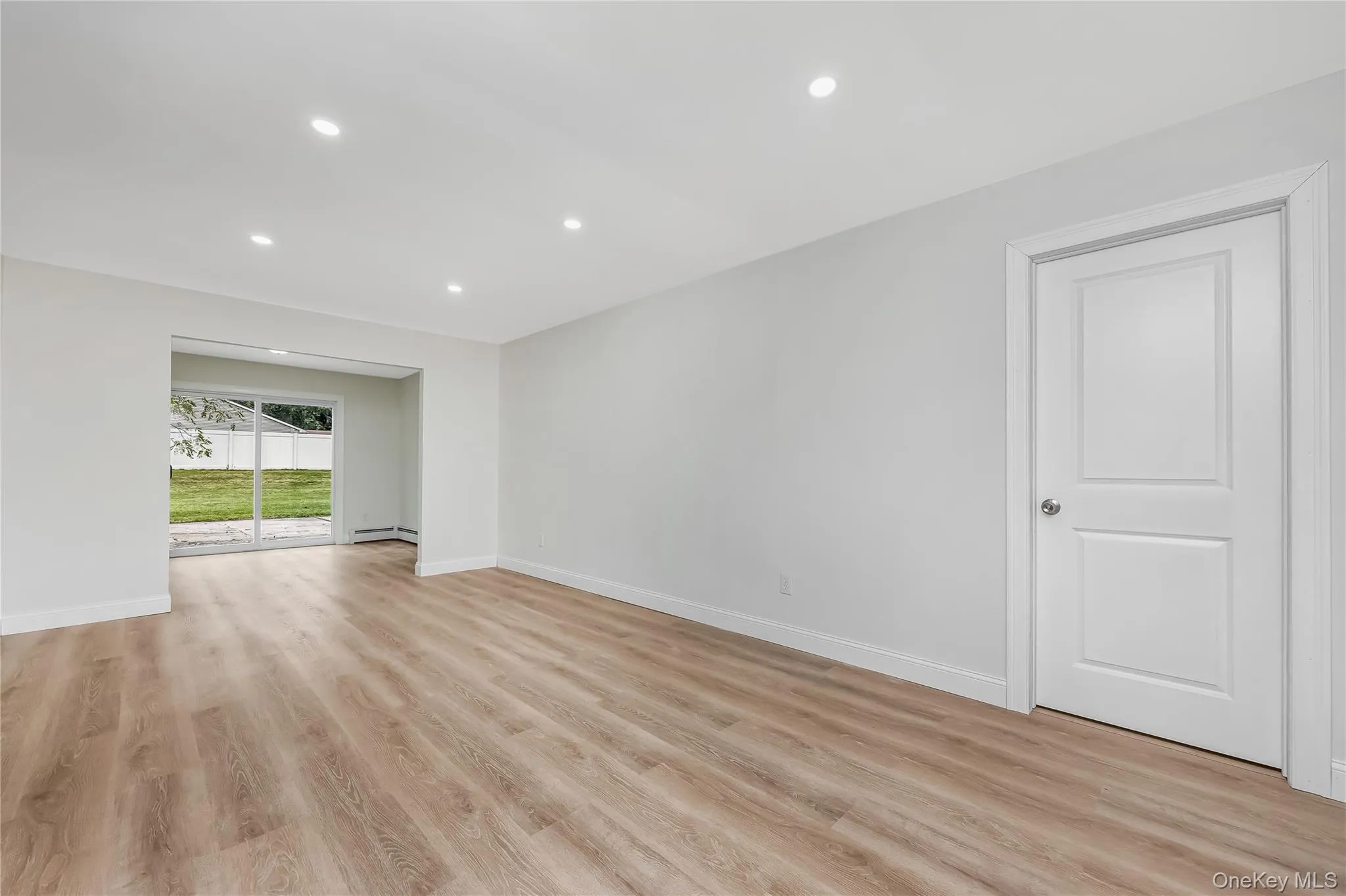 5 Lillian Street, Brookhaven, NY, 4 Bedrooms Bedrooms, 8 Rooms Rooms,2 BathroomsBathrooms,Residential,For Rent,Lillian,0,1052984 5 Lillian Street, Brookhaven, NY, 4 Bedrooms Bedrooms, 8 Rooms Rooms,2 BathroomsBathrooms,Residential,For Rent,Lillian,0,1052984