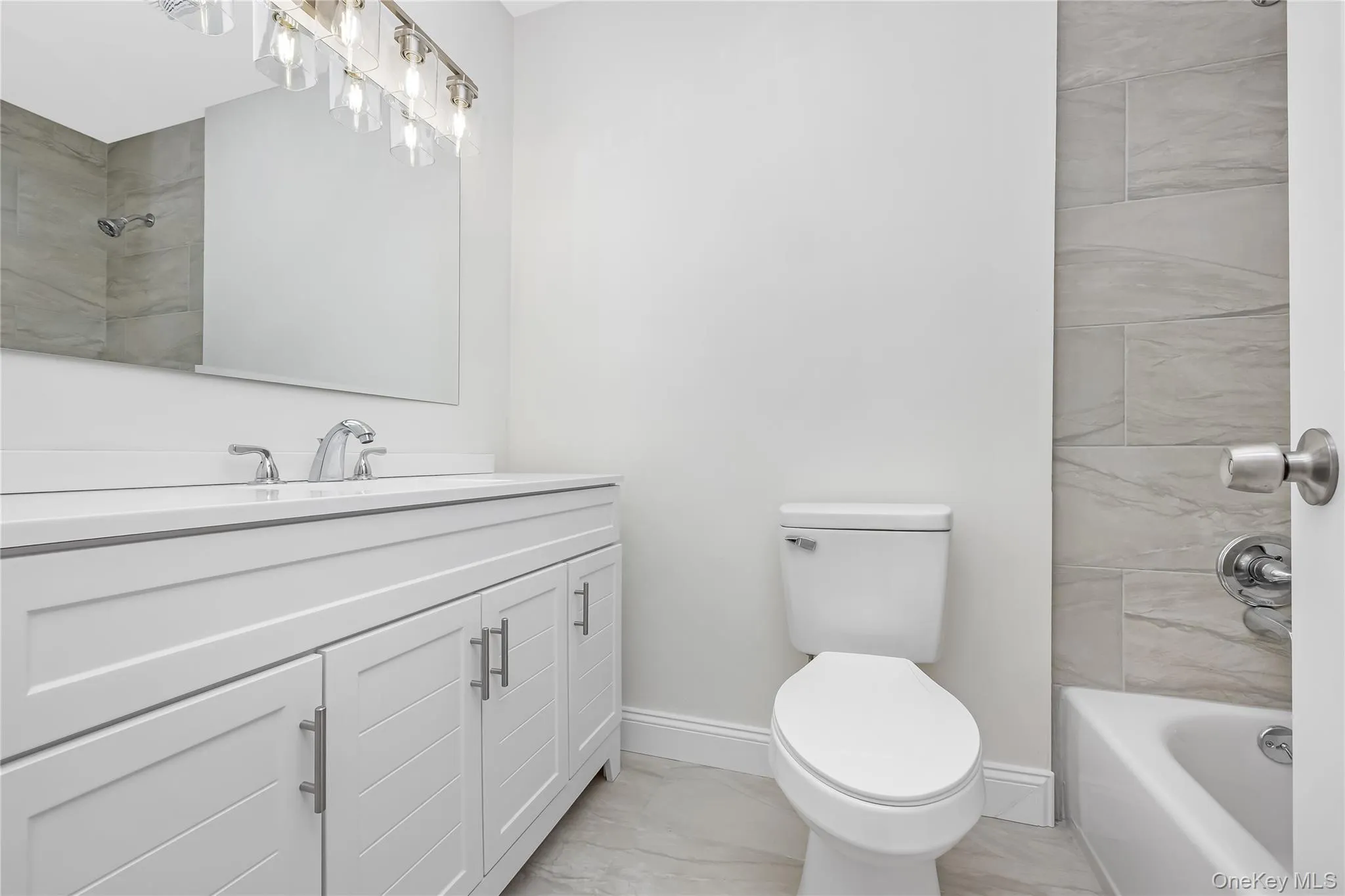 5 Lillian Street, Brookhaven, NY, 4 Bedrooms Bedrooms, 8 Rooms Rooms,2 BathroomsBathrooms,Residential,For Rent,Lillian,0,1052984 5 Lillian Street, Brookhaven, NY, 4 Bedrooms Bedrooms, 8 Rooms Rooms,2 BathroomsBathrooms,Residential,For Rent,Lillian,0,1052984