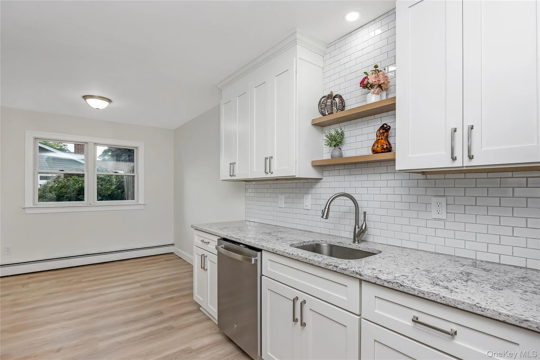 5 Lillian Street, Brookhaven, NY, 4 Bedrooms Bedrooms, 8 Rooms Rooms,2 BathroomsBathrooms,Residential,For Rent,Lillian,0,1052984 5 Lillian Street, Brookhaven, NY, 4 Bedrooms Bedrooms, 8 Rooms Rooms,2 BathroomsBathrooms,Residential,For Rent,Lillian,0,1052984