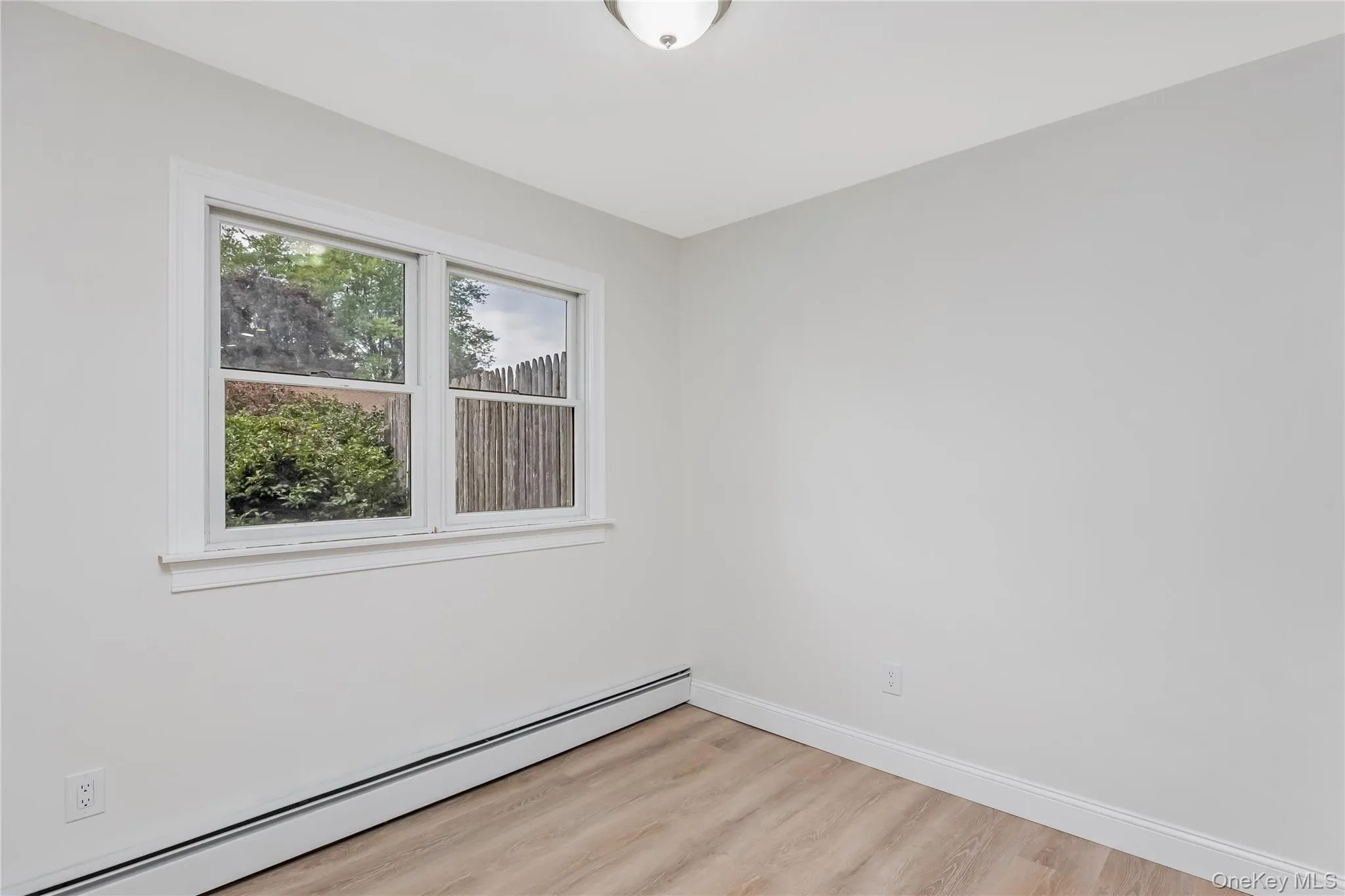 5 Lillian Street, Brookhaven, NY, 4 Bedrooms Bedrooms, 8 Rooms Rooms,2 BathroomsBathrooms,Residential,For Rent,Lillian,0,1052984 5 Lillian Street, Brookhaven, NY, 4 Bedrooms Bedrooms, 8 Rooms Rooms,2 BathroomsBathrooms,Residential,For Rent,Lillian,0,1052984