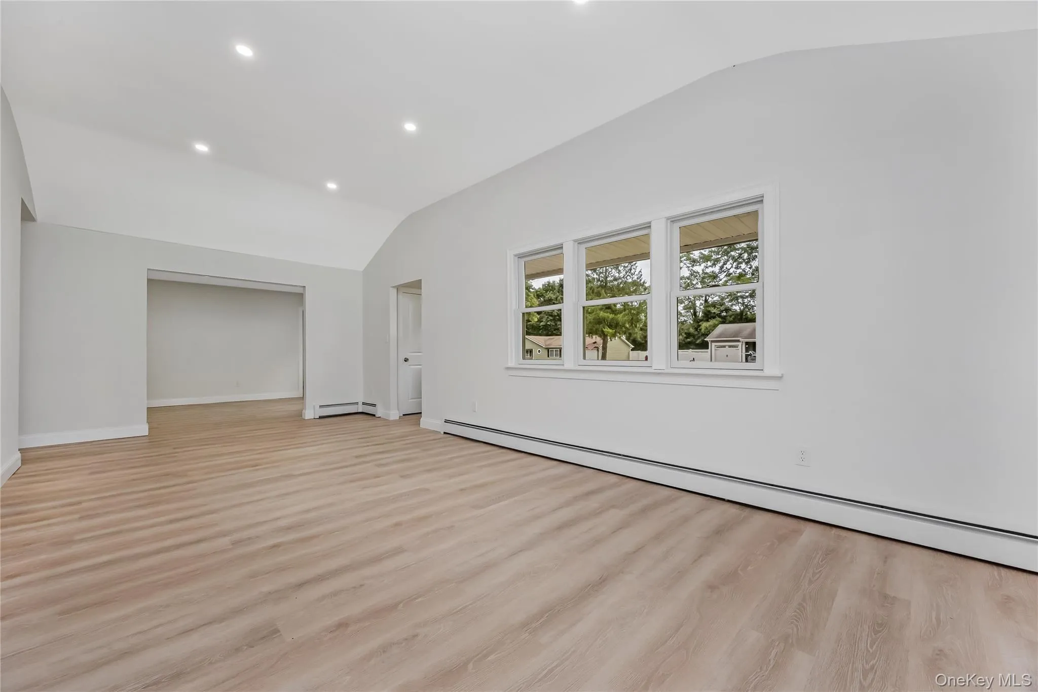 5 Lillian Street, Brookhaven, NY, 4 Bedrooms Bedrooms, 8 Rooms Rooms,2 BathroomsBathrooms,Residential,For Rent,Lillian,0,1052984 5 Lillian Street, Brookhaven, NY, 4 Bedrooms Bedrooms, 8 Rooms Rooms,2 BathroomsBathrooms,Residential,For Rent,Lillian,0,1052984