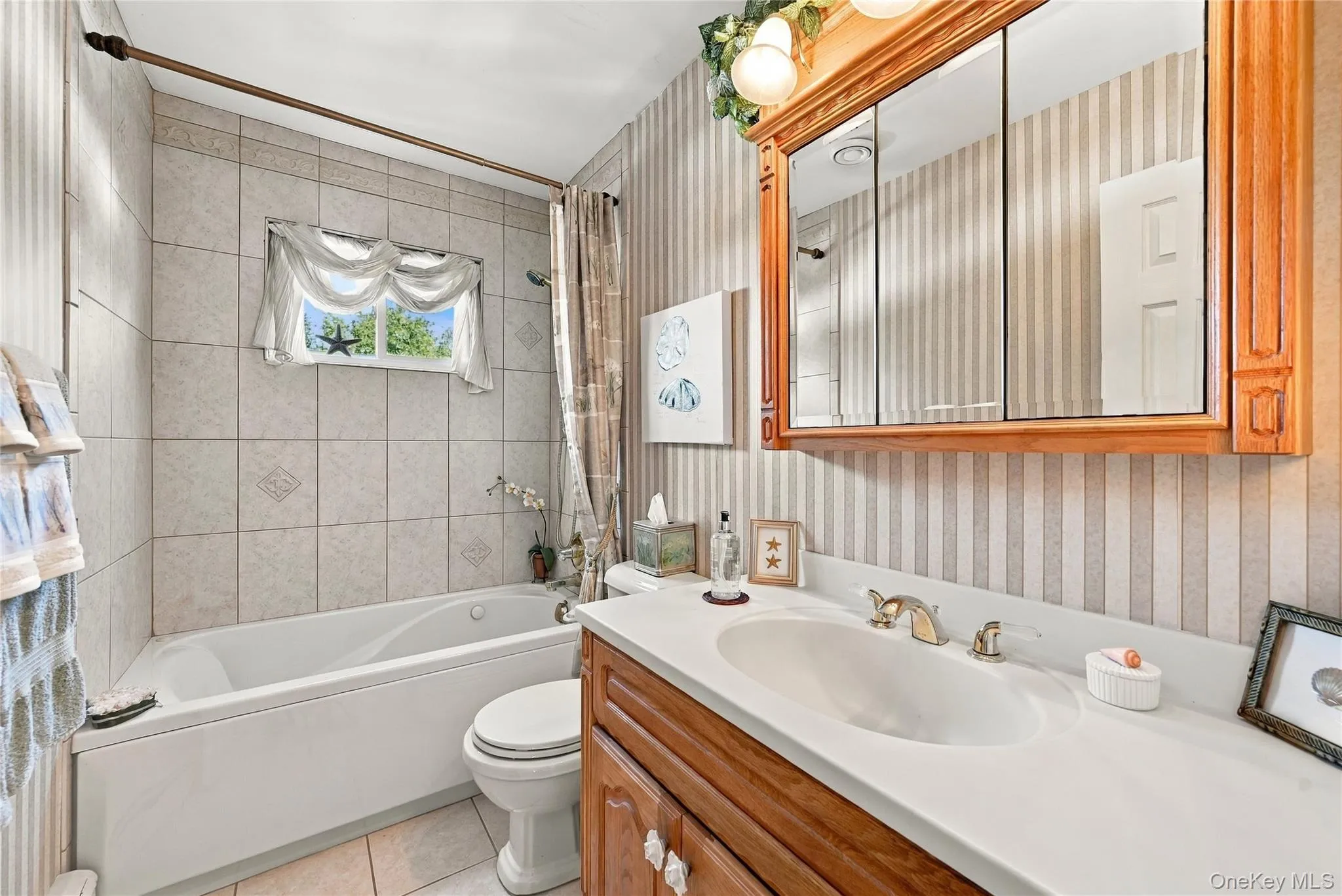 75 Bayview Drive, Islip, NY, 4 Bedrooms Bedrooms, 9 Rooms Rooms,2 BathroomsBathrooms,Residential,For Rent,Bayview,0,1052985 75 Bayview Drive, Islip, NY, 4 Bedrooms Bedrooms, 9 Rooms Rooms,2 BathroomsBathrooms,Residential,For Rent,Bayview,0,1052985