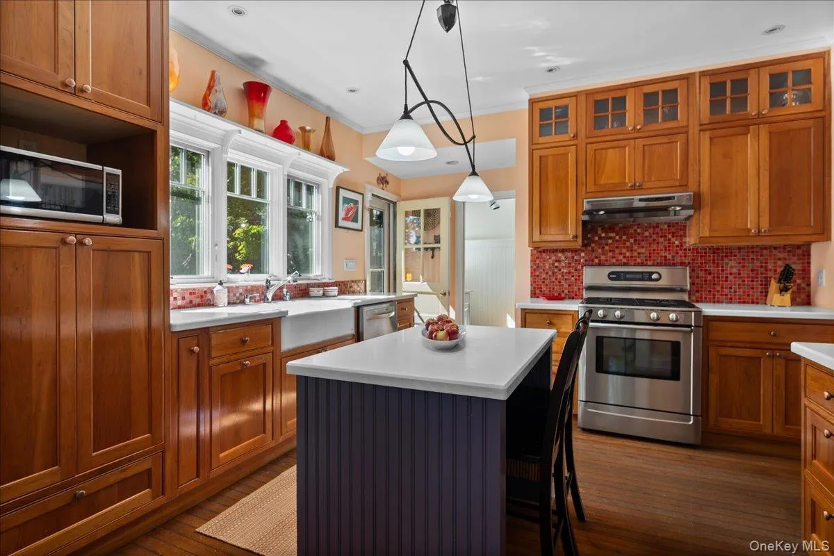 25 Ritie Street, Orangetown, NY, 4 Bedrooms Bedrooms, 8 Rooms Rooms,2 BathroomsBathrooms,Residential,For Rent,Ritie,0,1052993 25 Ritie Street, Orangetown, NY, 4 Bedrooms Bedrooms, 8 Rooms Rooms,2 BathroomsBathrooms,Residential,For Rent,Ritie,0,1052993