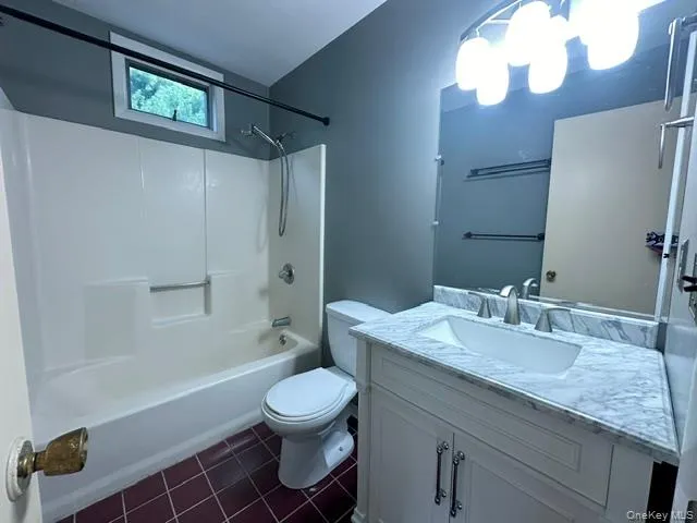 188 Sterling Place, Ulster, NY, 2 Bedrooms Bedrooms, 7 Rooms Rooms,2 BathroomsBathrooms,Residential,For Rent,Sterling,0,1052995 188 Sterling Place, Ulster, NY, 2 Bedrooms Bedrooms, 7 Rooms Rooms,2 BathroomsBathrooms,Residential,For Rent,Sterling,0,1052995