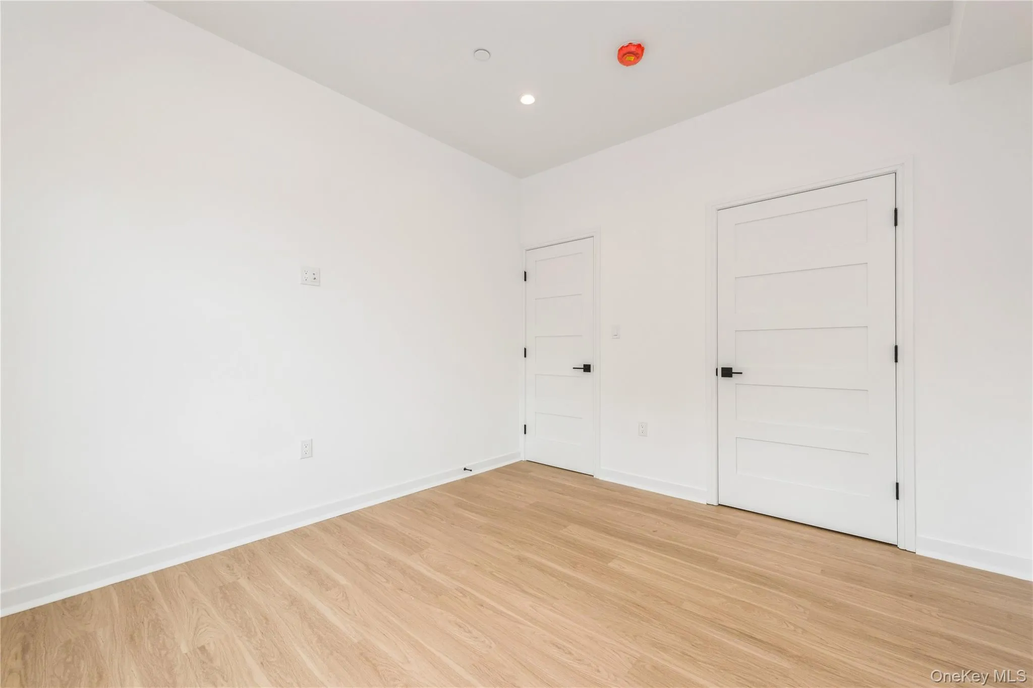 Master Bedroom. Master Bedroom.