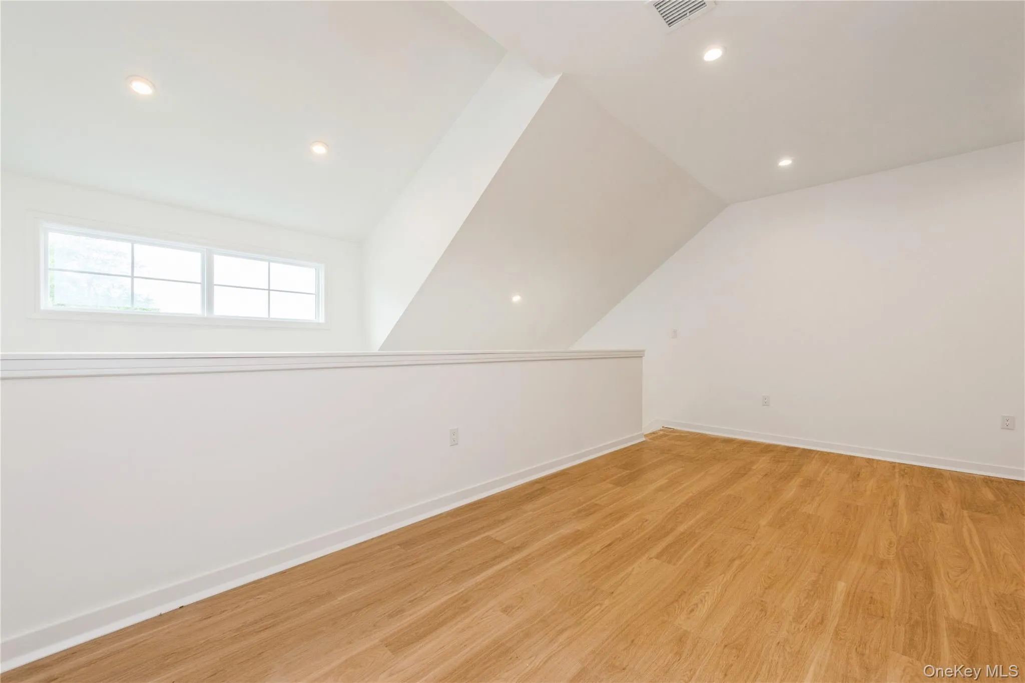 418 Atlantic Avenue, Hempstead, NY, 2 Bedroom Bedrooms, 5 Room Rooms,1 BathroomBathrooms,Residential Lease,For Rent,Atlantic,0,1052998 418 Atlantic Avenue, Hempstead, NY, 2 Bedroom Bedrooms, 5 Room Rooms,1 BathroomBathrooms,Residential Lease,For Rent,Atlantic,0,1052998