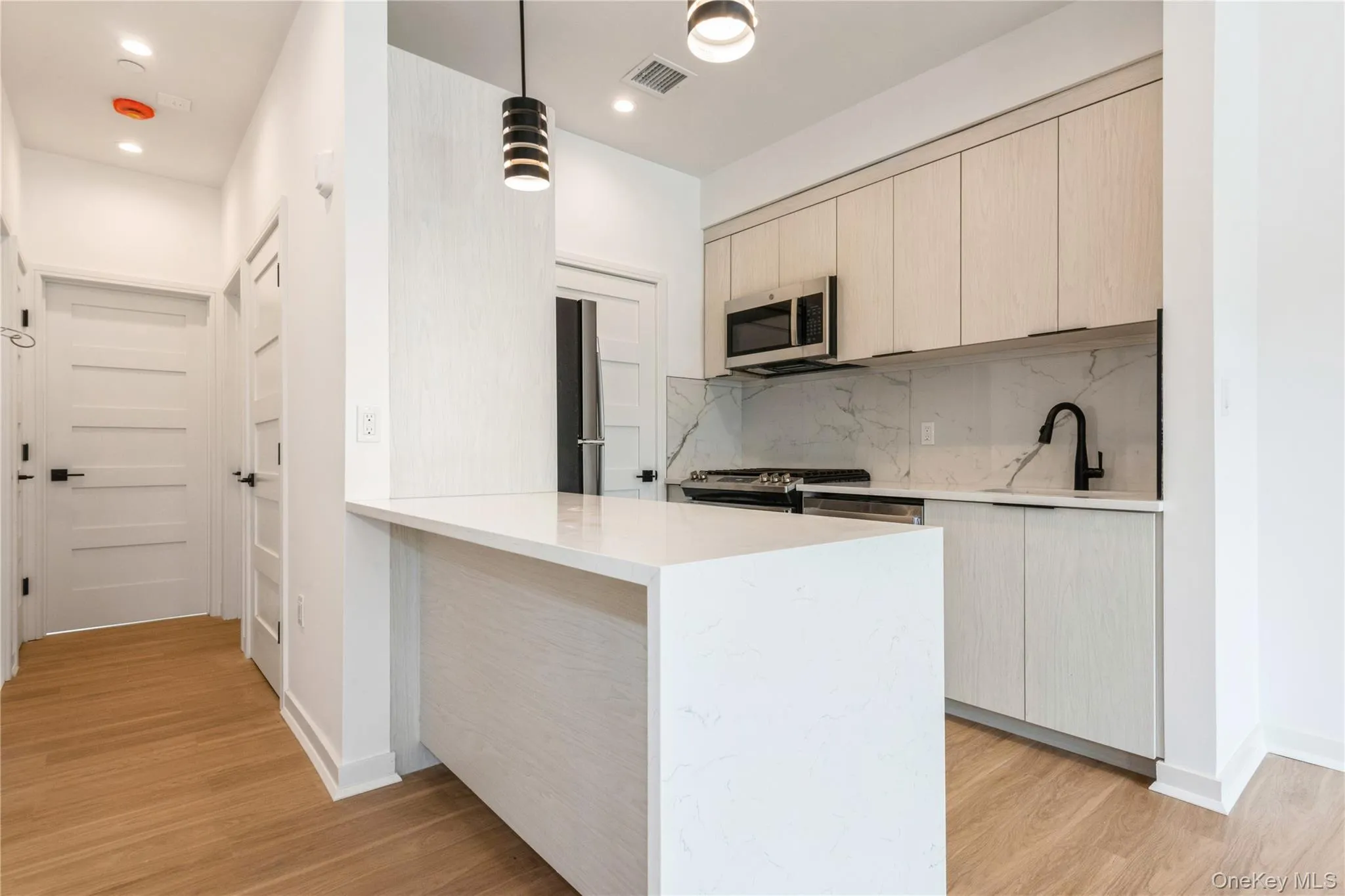418 Atlantic Avenue, Hempstead, NY, 2 Bedroom Bedrooms, 5 Room Rooms,1 BathroomBathrooms,Residential Lease,For Rent,Atlantic,0,1052998 418 Atlantic Avenue, Hempstead, NY, 2 Bedroom Bedrooms, 5 Room Rooms,1 BathroomBathrooms,Residential Lease,For Rent,Atlantic,0,1052998