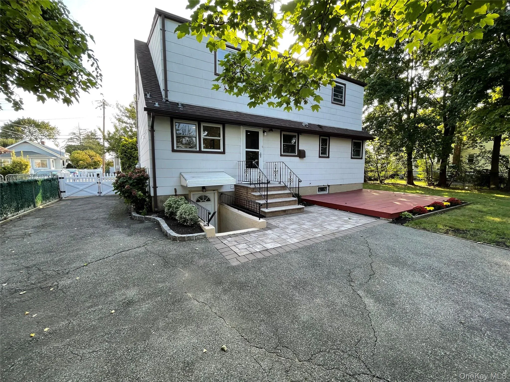 5 Denton Place, Babylon, NY, 3 Bedrooms Bedrooms, 9 Rooms Rooms,3 BathroomsBathrooms,Residential,For Rent,Denton,0,1053000 5 Denton Place, Babylon, NY, 3 Bedrooms Bedrooms, 9 Rooms Rooms,3 BathroomsBathrooms,Residential,For Rent,Denton,0,1053000