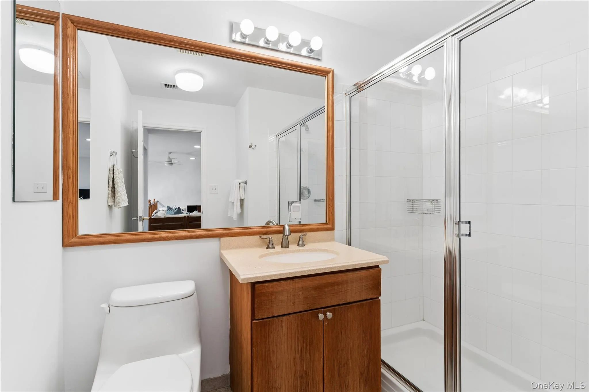 147 Pond View Drive, North Hempstead, NY, 3 Bedrooms Bedrooms, 7 Rooms Rooms,2 BathroomsBathrooms,Residential,For Rent,Pond View,0,1053002 147 Pond View Drive, North Hempstead, NY, 3 Bedrooms Bedrooms, 7 Rooms Rooms,2 BathroomsBathrooms,Residential,For Rent,Pond View,0,1053002