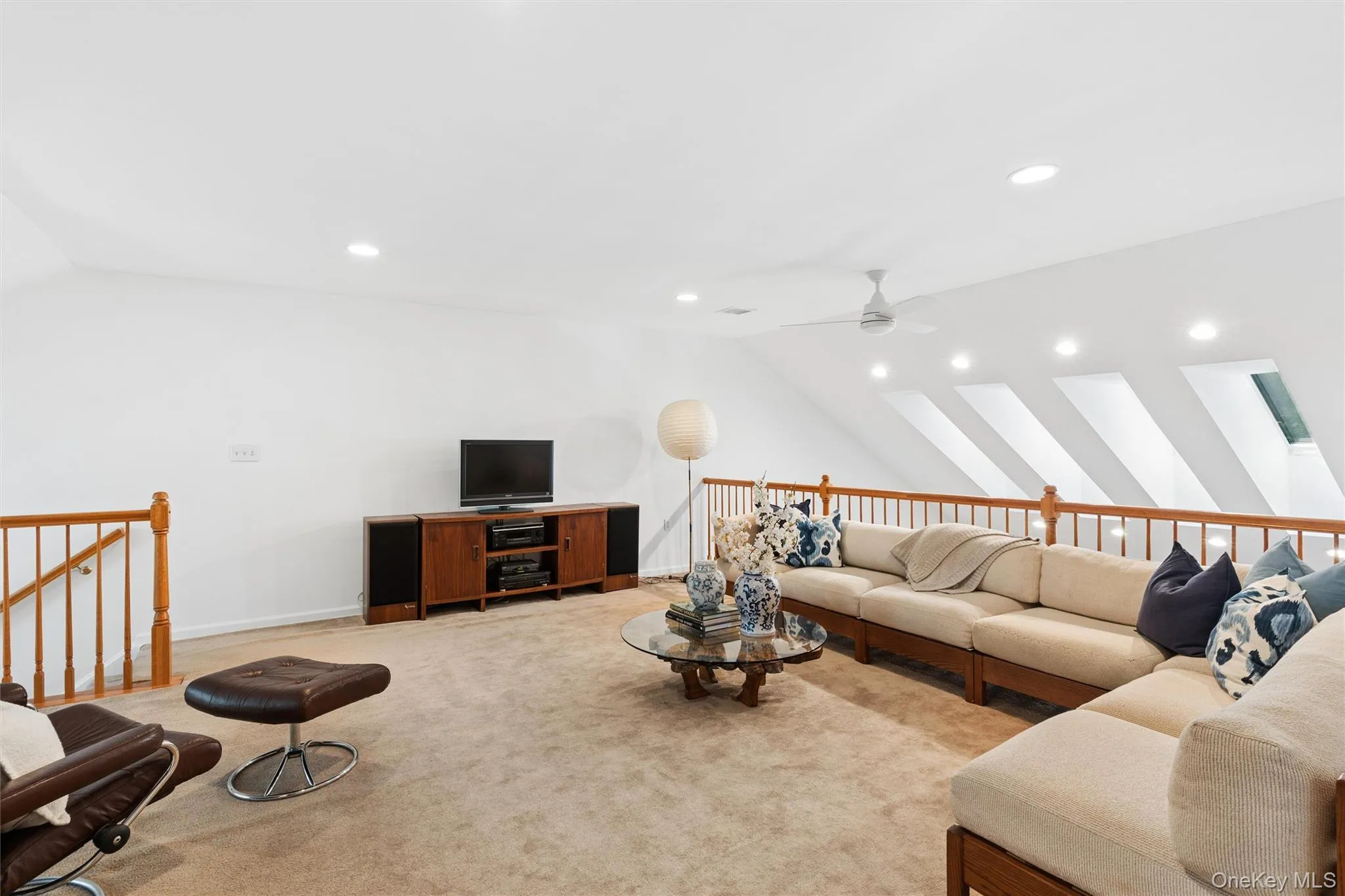 147 Pond View Drive, North Hempstead, NY, 3 Bedrooms Bedrooms, 7 Rooms Rooms,2 BathroomsBathrooms,Residential,For Rent,Pond View,0,1053002 147 Pond View Drive, North Hempstead, NY, 3 Bedrooms Bedrooms, 7 Rooms Rooms,2 BathroomsBathrooms,Residential,For Rent,Pond View,0,1053002