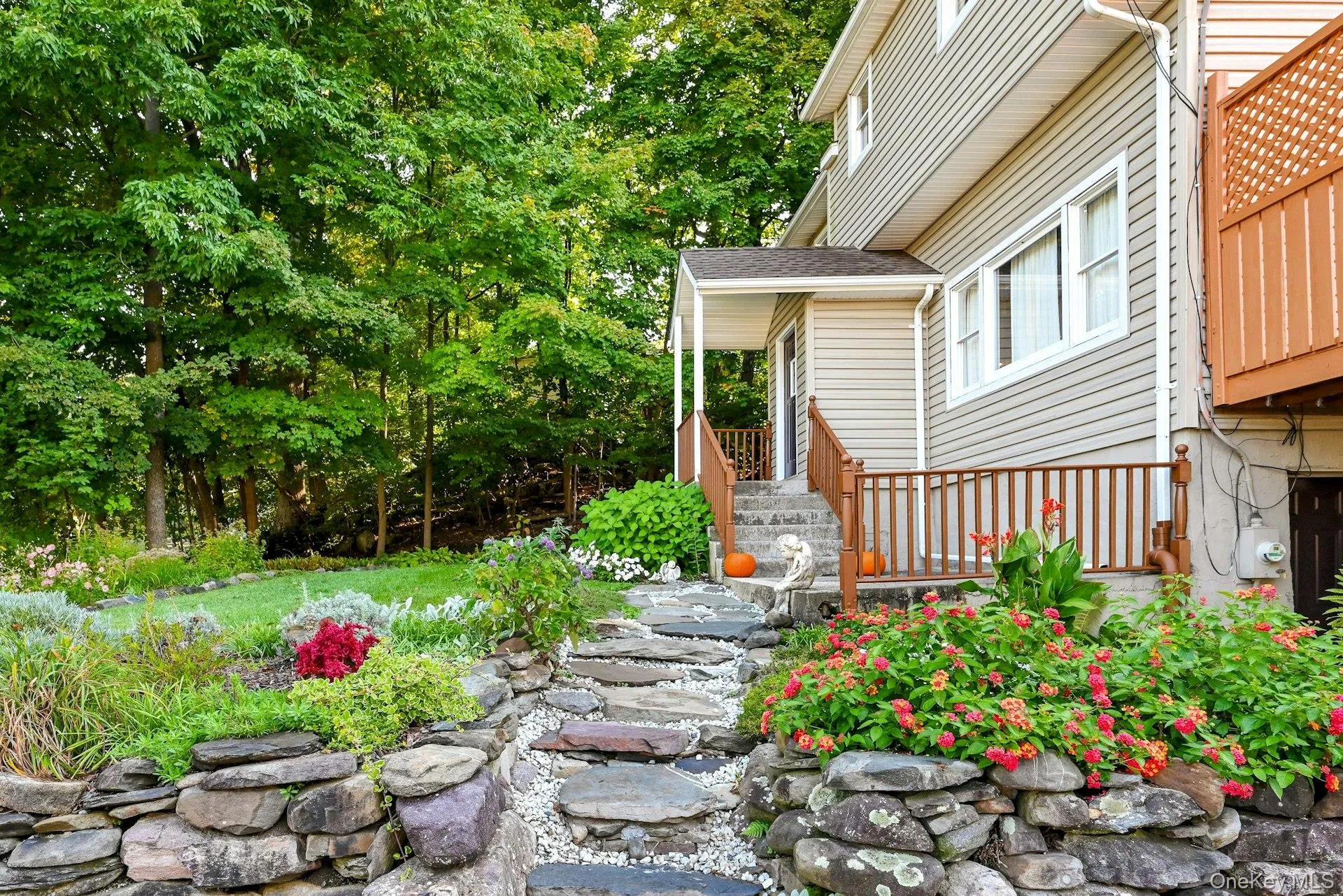 1111 State Route 17A, Warwick (town), NY, 4 Bedrooms Bedrooms, 6 Rooms Rooms,2 BathroomsBathrooms,Residential,For Rent,State Route 17A,0,1053006 1111 State Route 17A, Warwick (town), NY, 4 Bedrooms Bedrooms, 6 Rooms Rooms,2 BathroomsBathrooms,Residential,For Rent,State Route 17A,0,1053006