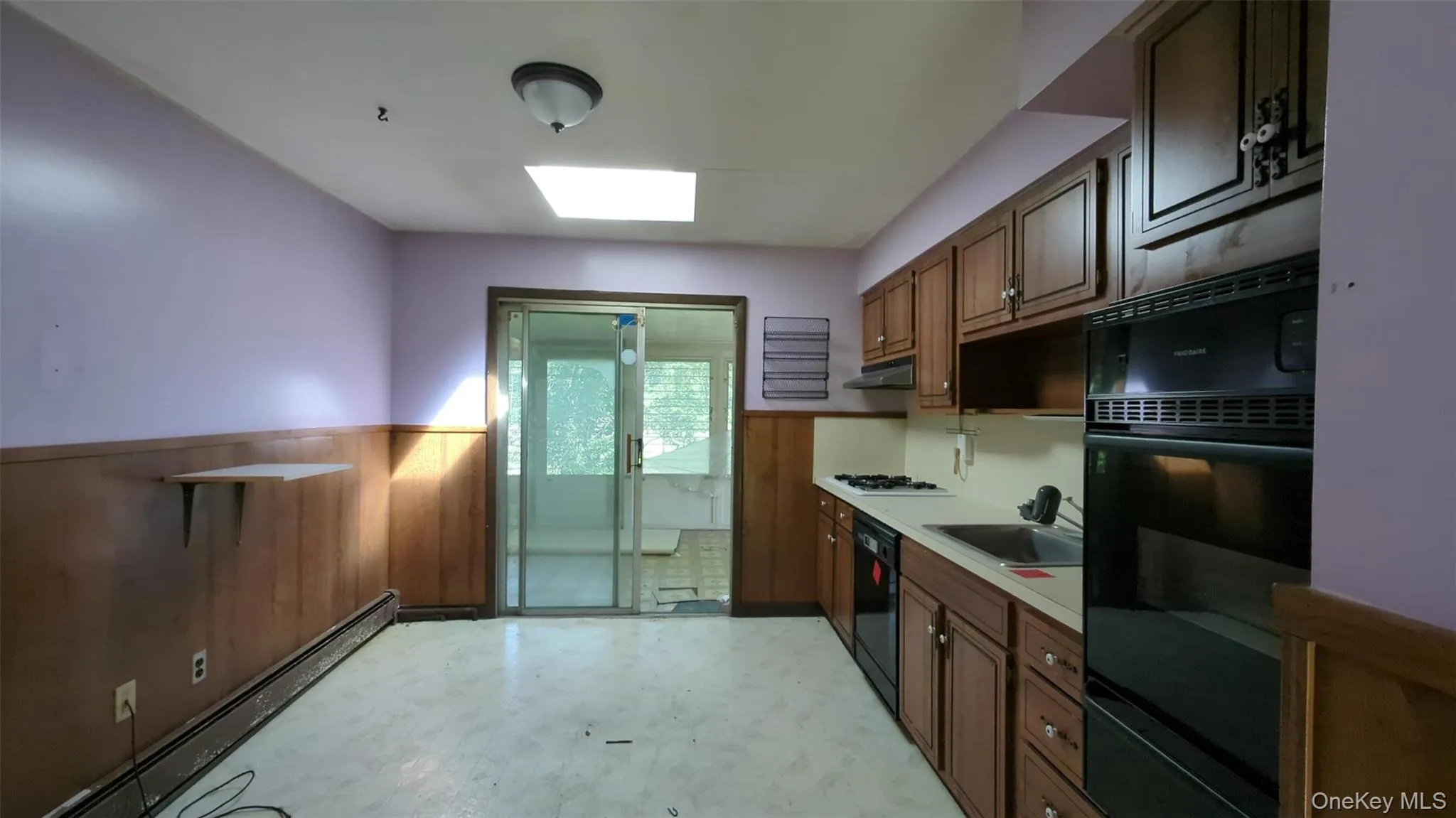 6 Glen Court, Clarkstown, NY, 4 Bedrooms Bedrooms, 9 Rooms Rooms,2 BathroomsBathrooms,Residential,For Rent,Glen,0,1053015 6 Glen Court, Clarkstown, NY, 4 Bedrooms Bedrooms, 9 Rooms Rooms,2 BathroomsBathrooms,Residential,For Rent,Glen,0,1053015