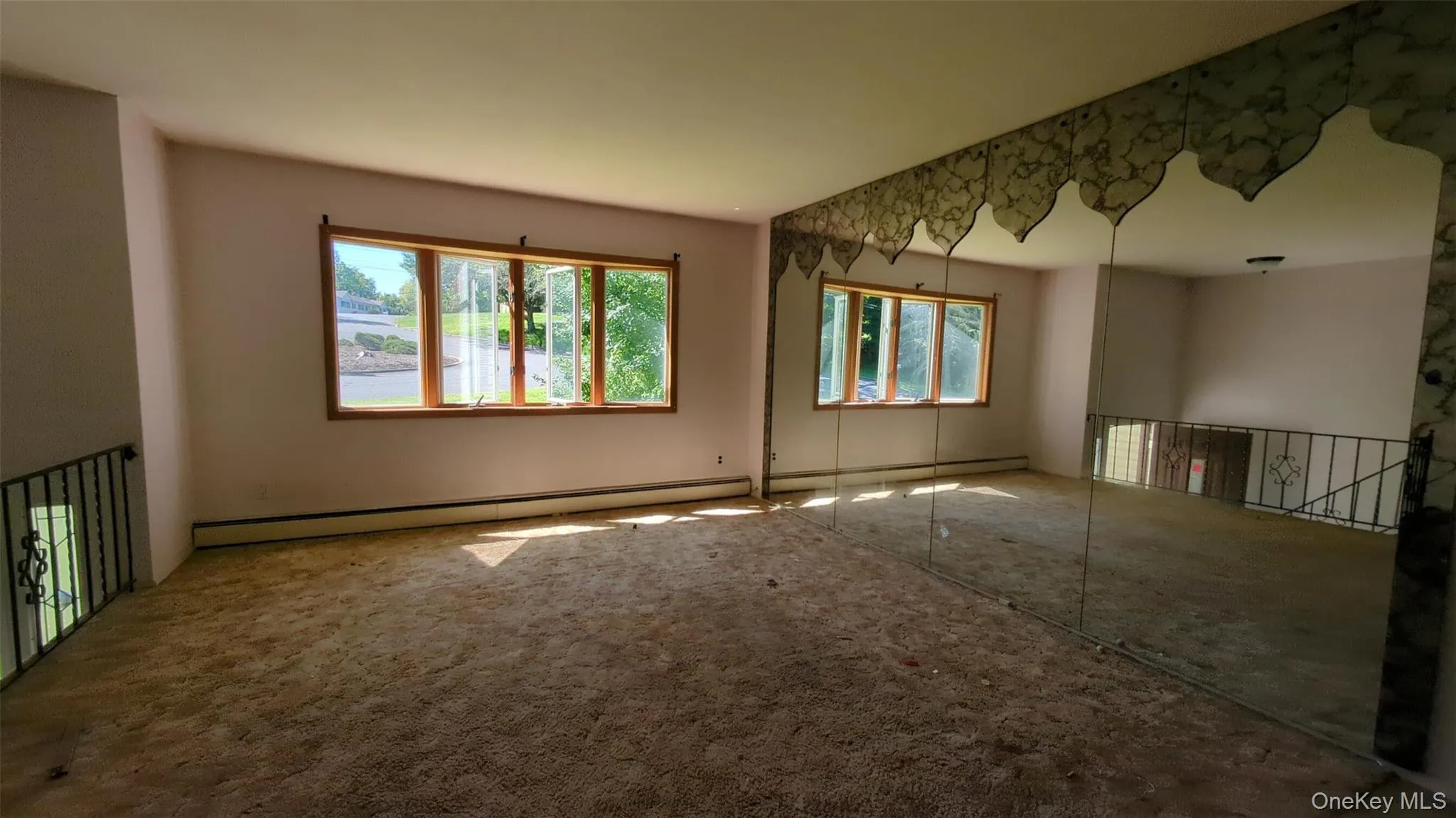 6 Glen Court, Clarkstown, NY, 4 Bedrooms Bedrooms, 9 Rooms Rooms,2 BathroomsBathrooms,Residential,For Rent,Glen,0,1053015 6 Glen Court, Clarkstown, NY, 4 Bedrooms Bedrooms, 9 Rooms Rooms,2 BathroomsBathrooms,Residential,For Rent,Glen,0,1053015