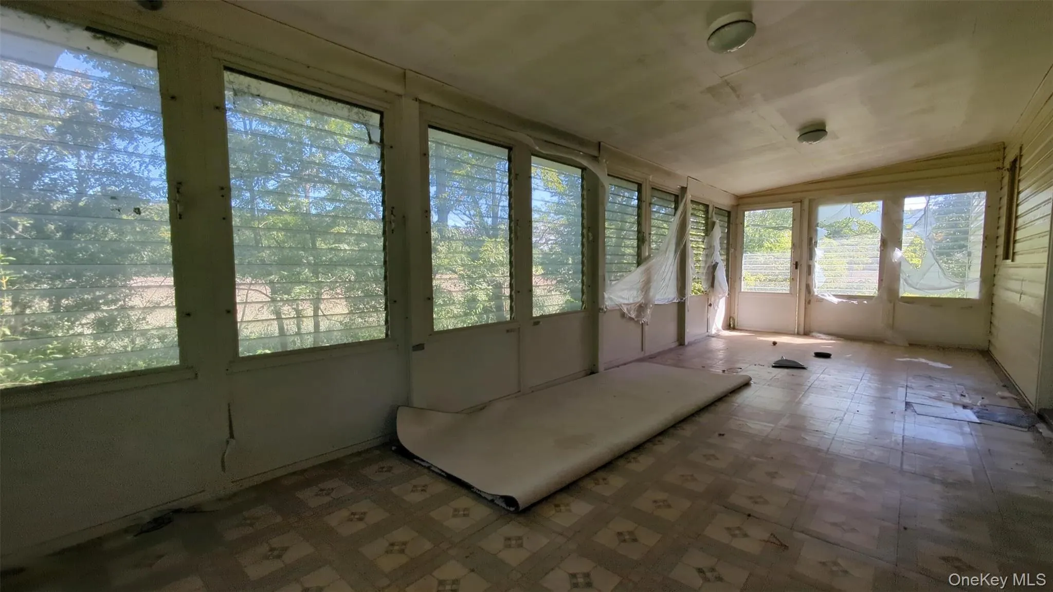 6 Glen Court, Clarkstown, NY, 4 Bedrooms Bedrooms, 9 Rooms Rooms,2 BathroomsBathrooms,Residential,For Rent,Glen,0,1053015 6 Glen Court, Clarkstown, NY, 4 Bedrooms Bedrooms, 9 Rooms Rooms,2 BathroomsBathrooms,Residential,For Rent,Glen,0,1053015