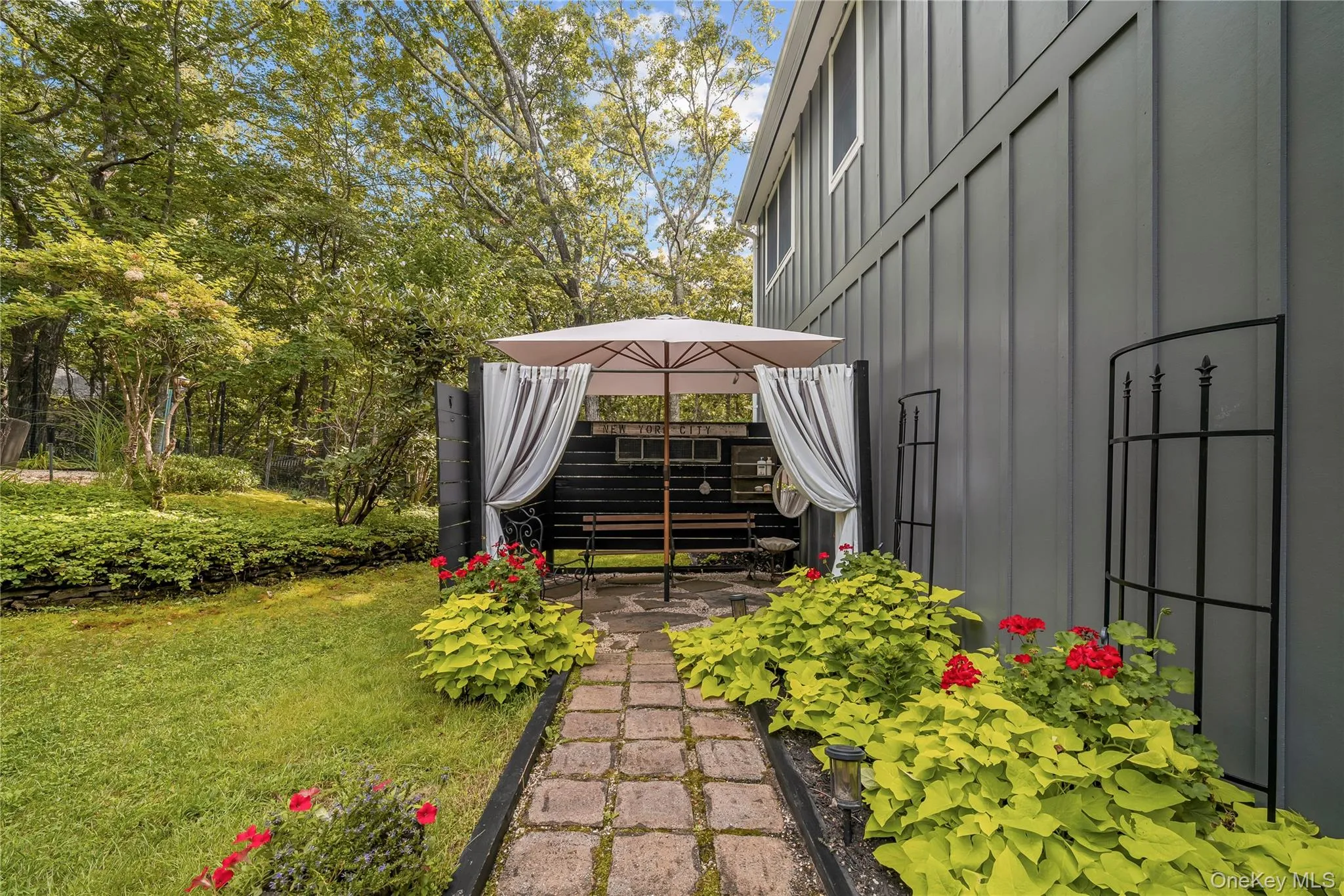 956 Millstone Road, Southampton, NY, 6 Bedrooms Bedrooms, 15 Rooms Rooms,4 BathroomsBathrooms,Residential,For Rent,Millstone,0,1053019 956 Millstone Road, Southampton, NY, 6 Bedrooms Bedrooms, 15 Rooms Rooms,4 BathroomsBathrooms,Residential,For Rent,Millstone,0,1053019