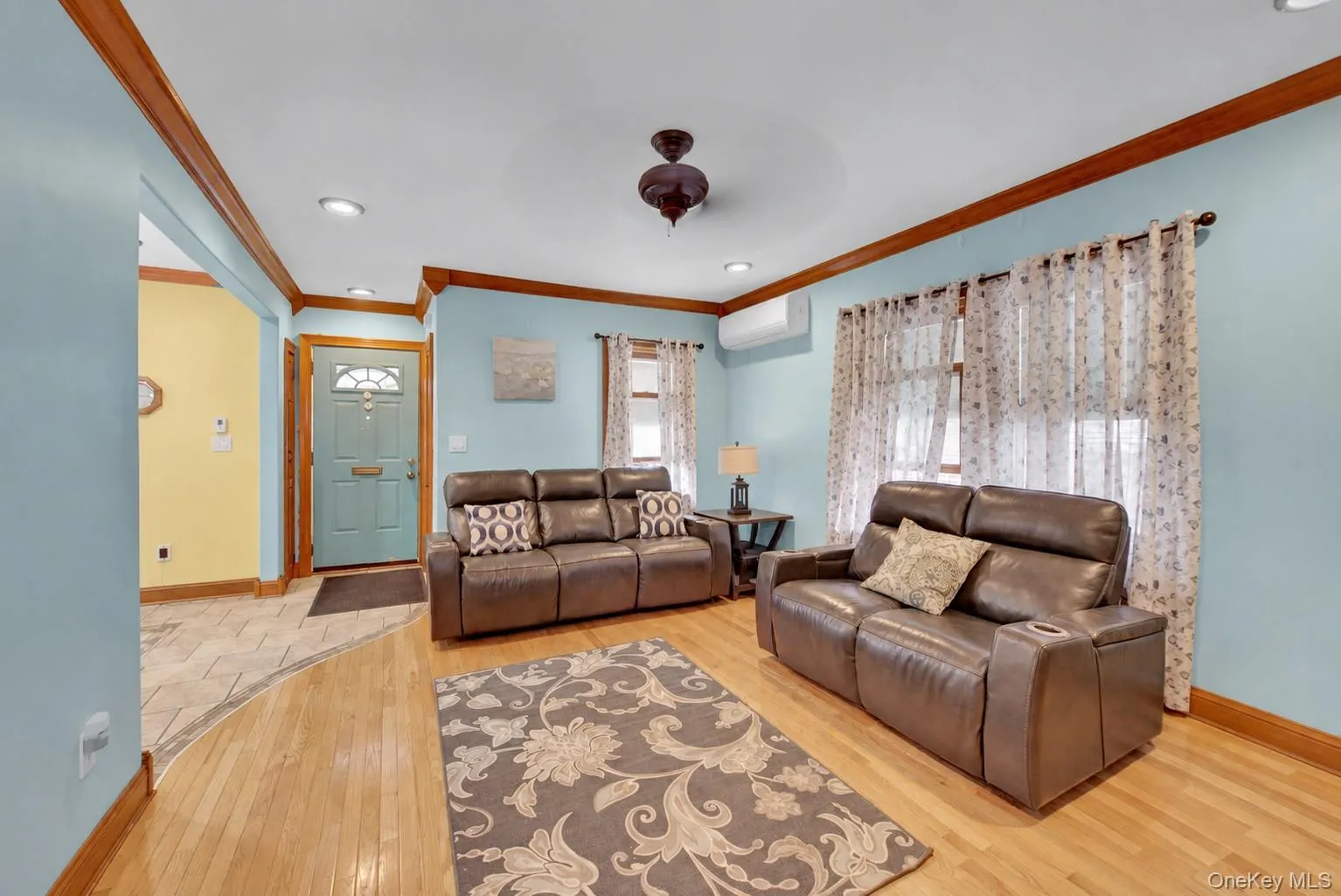 138-33 62nd Road, New York, NY, 3 Bedrooms Bedrooms, 7 Rooms Rooms,2 BathroomsBathrooms,Residential,For Rent,62nd,0,1053024 138-33 62nd Road, New York, NY, 3 Bedrooms Bedrooms, 7 Rooms Rooms,2 BathroomsBathrooms,Residential,For Rent,62nd,0,1053024