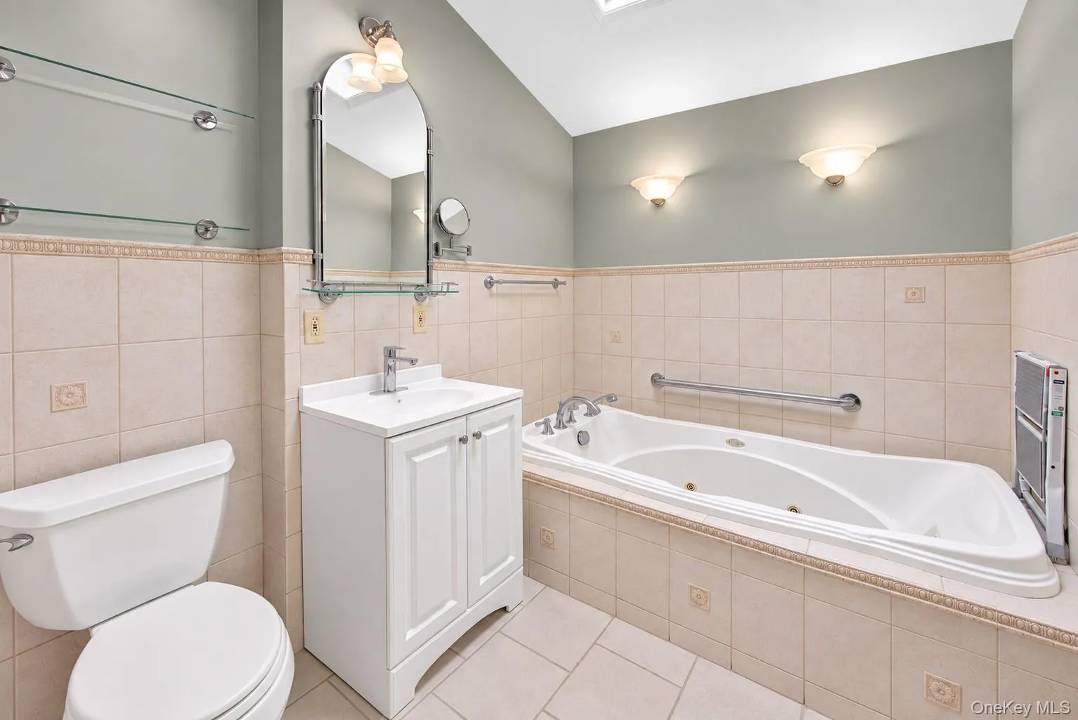 138-33 62nd Road, New York, NY, 3 Bedrooms Bedrooms, 7 Rooms Rooms,2 BathroomsBathrooms,Residential,For Rent,62nd,0,1053024 138-33 62nd Road, New York, NY, 3 Bedrooms Bedrooms, 7 Rooms Rooms,2 BathroomsBathrooms,Residential,For Rent,62nd,0,1053024