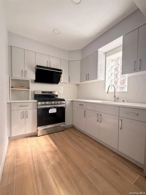 132-25 41 Avenue, New York, NY, 1 Bedroom Bedrooms, 3 Rooms Rooms,1 BathroomBathrooms,Residential,For Rent,41,0,1053027 132-25 41 Avenue, New York, NY, 1 Bedroom Bedrooms, 3 Rooms Rooms,1 BathroomBathrooms,Residential,For Rent,41,0,1053027