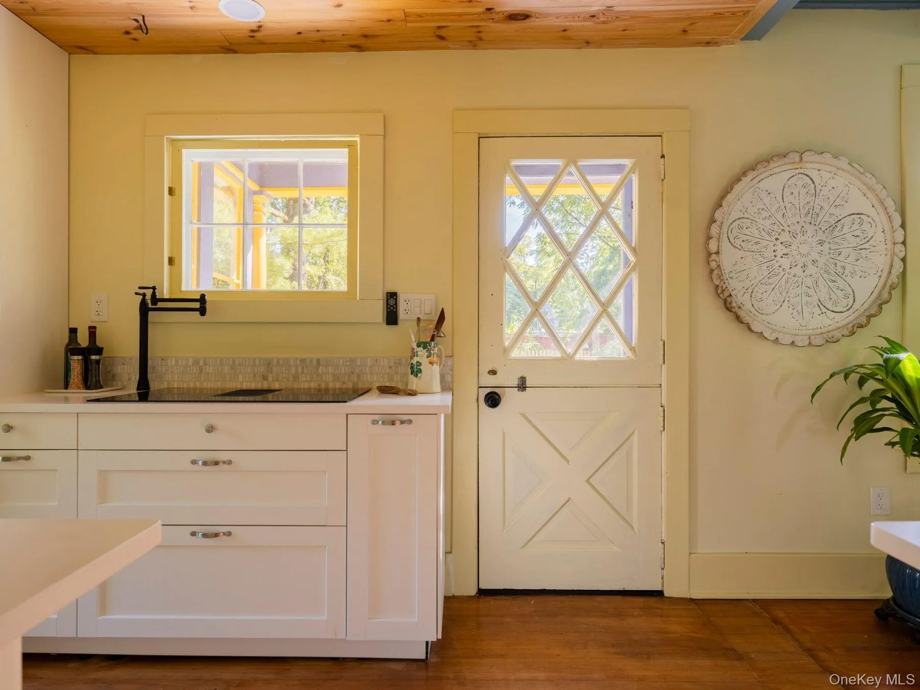 35 Orchard Lane, Woodstock, NY, 2 Bedrooms Bedrooms, 4 Rooms Rooms,1 BathroomBathrooms,Residential,For Rent,Orchard,0,1053034 35 Orchard Lane, Woodstock, NY, 2 Bedrooms Bedrooms, 4 Rooms Rooms,1 BathroomBathrooms,Residential,For Rent,Orchard,0,1053034
