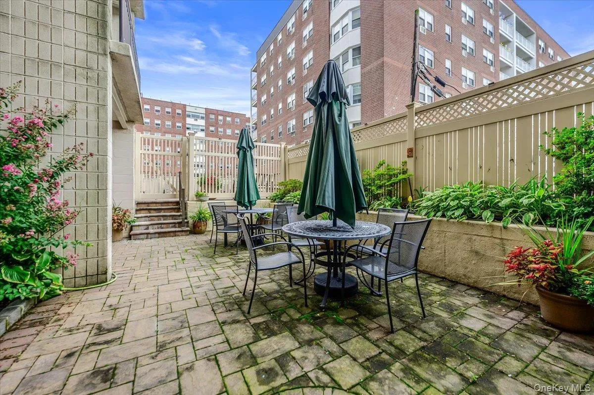 740 Broadway, Long Beach, NY, 1 Bedroom Bedrooms, 4 Rooms Rooms,1 BathroomBathrooms,Residential,For Rent,Broadway,0,1053035 740 Broadway, Long Beach, NY, 1 Bedroom Bedrooms, 4 Rooms Rooms,1 BathroomBathrooms,Residential,For Rent,Broadway,0,1053035