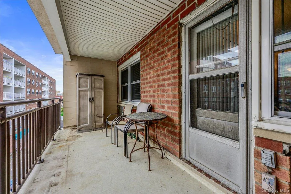 740 Broadway, Long Beach, NY, 1 Bedroom Bedrooms, 4 Rooms Rooms,1 BathroomBathrooms,Residential,For Rent,Broadway,0,1053035 740 Broadway, Long Beach, NY, 1 Bedroom Bedrooms, 4 Rooms Rooms,1 BathroomBathrooms,Residential,For Rent,Broadway,0,1053035