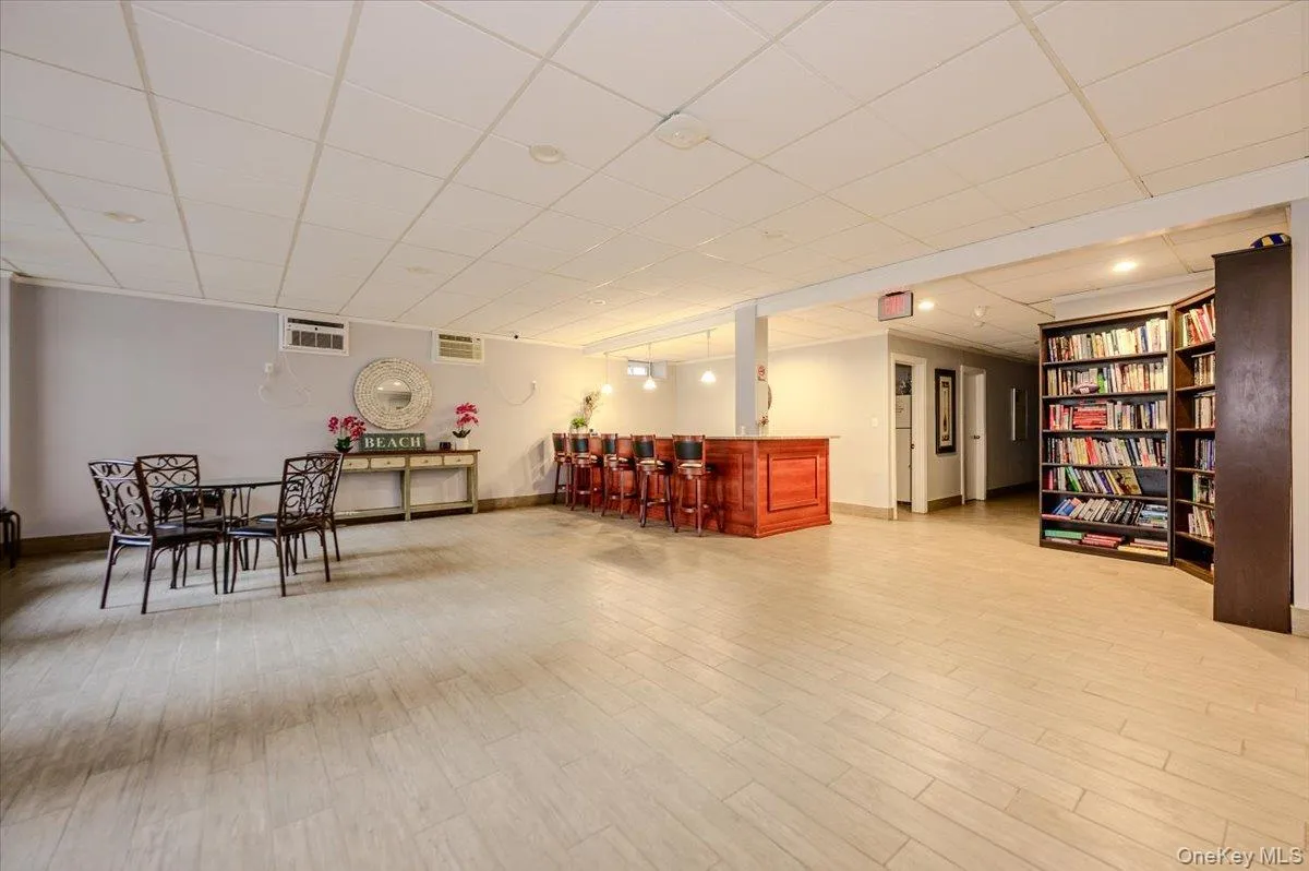 740 Broadway, Long Beach, NY, 1 Bedroom Bedrooms, 4 Rooms Rooms,1 BathroomBathrooms,Residential,For Rent,Broadway,0,1053035 740 Broadway, Long Beach, NY, 1 Bedroom Bedrooms, 4 Rooms Rooms,1 BathroomBathrooms,Residential,For Rent,Broadway,0,1053035