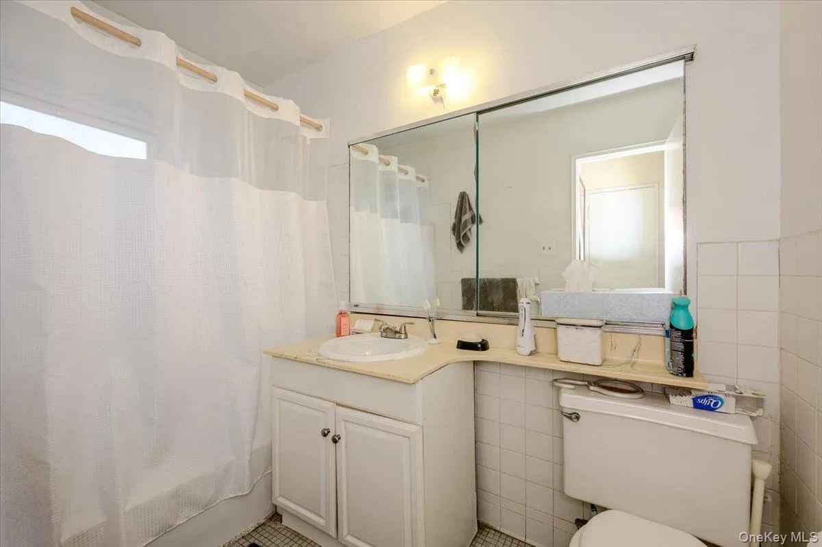 740 Broadway, Long Beach, NY, 1 Bedroom Bedrooms, 4 Rooms Rooms,1 BathroomBathrooms,Residential,For Rent,Broadway,0,1053035 740 Broadway, Long Beach, NY, 1 Bedroom Bedrooms, 4 Rooms Rooms,1 BathroomBathrooms,Residential,For Rent,Broadway,0,1053035