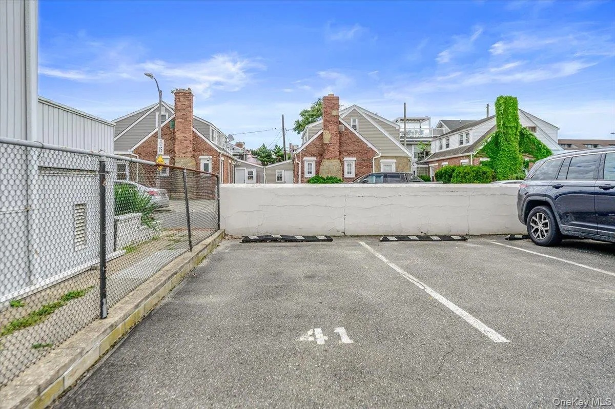 740 Broadway, Long Beach, NY, 1 Bedroom Bedrooms, 4 Rooms Rooms,1 BathroomBathrooms,Residential,For Rent,Broadway,0,1053035 740 Broadway, Long Beach, NY, 1 Bedroom Bedrooms, 4 Rooms Rooms,1 BathroomBathrooms,Residential,For Rent,Broadway,0,1053035