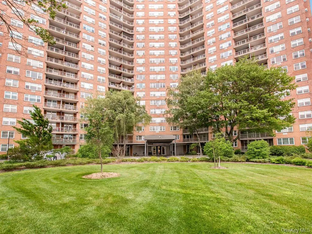 5800 Arlington Avenue, New York, NY, 3 Bedrooms Bedrooms, 3 Rooms Rooms,1 BathroomBathrooms,Residential,For Rent,Arlington,0,1053037 5800 Arlington Avenue, New York, NY, 3 Bedrooms Bedrooms, 3 Rooms Rooms,1 BathroomBathrooms,Residential,For Rent,Arlington,0,1053037
