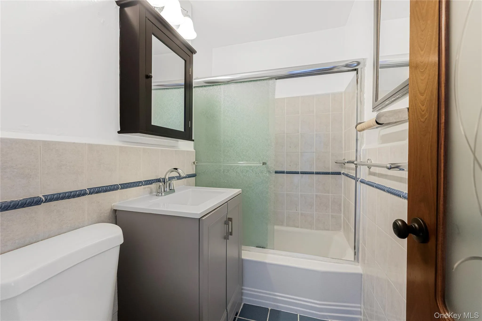 5800 Arlington Avenue, New York, NY, 3 Bedrooms Bedrooms, 3 Rooms Rooms,1 BathroomBathrooms,Residential,For Rent,Arlington,0,1053037 5800 Arlington Avenue, New York, NY, 3 Bedrooms Bedrooms, 3 Rooms Rooms,1 BathroomBathrooms,Residential,For Rent,Arlington,0,1053037