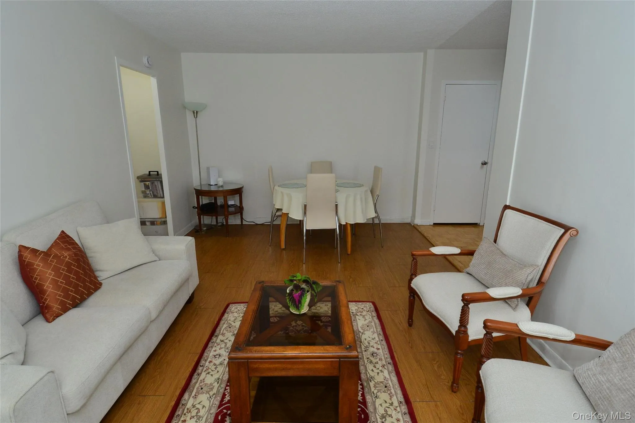 171 Pearsall Drive, Mount Vernon, NY, 1 Bedroom Bedrooms, 3 Rooms Rooms,1 BathroomBathrooms,Residential,For Rent,Pearsall,0,1053038 171 Pearsall Drive, Mount Vernon, NY, 1 Bedroom Bedrooms, 3 Rooms Rooms,1 BathroomBathrooms,Residential,For Rent,Pearsall,0,1053038