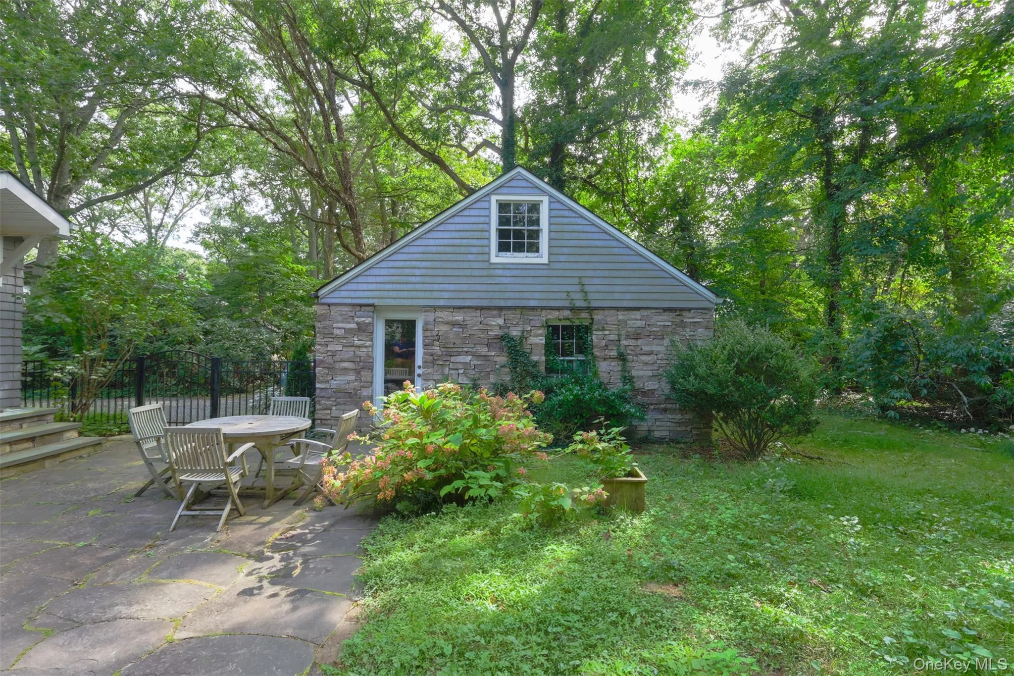 9 Oleander Drive, Huntington, NY, 2 Bedrooms Bedrooms, 6 Rooms Rooms,2 BathroomsBathrooms,Residential Lease,For Rent,Oleander,0,1053048 9 Oleander Drive, Huntington, NY, 2 Bedrooms Bedrooms, 6 Rooms Rooms,2 BathroomsBathrooms,Residential Lease,For Rent,Oleander,0,1053048