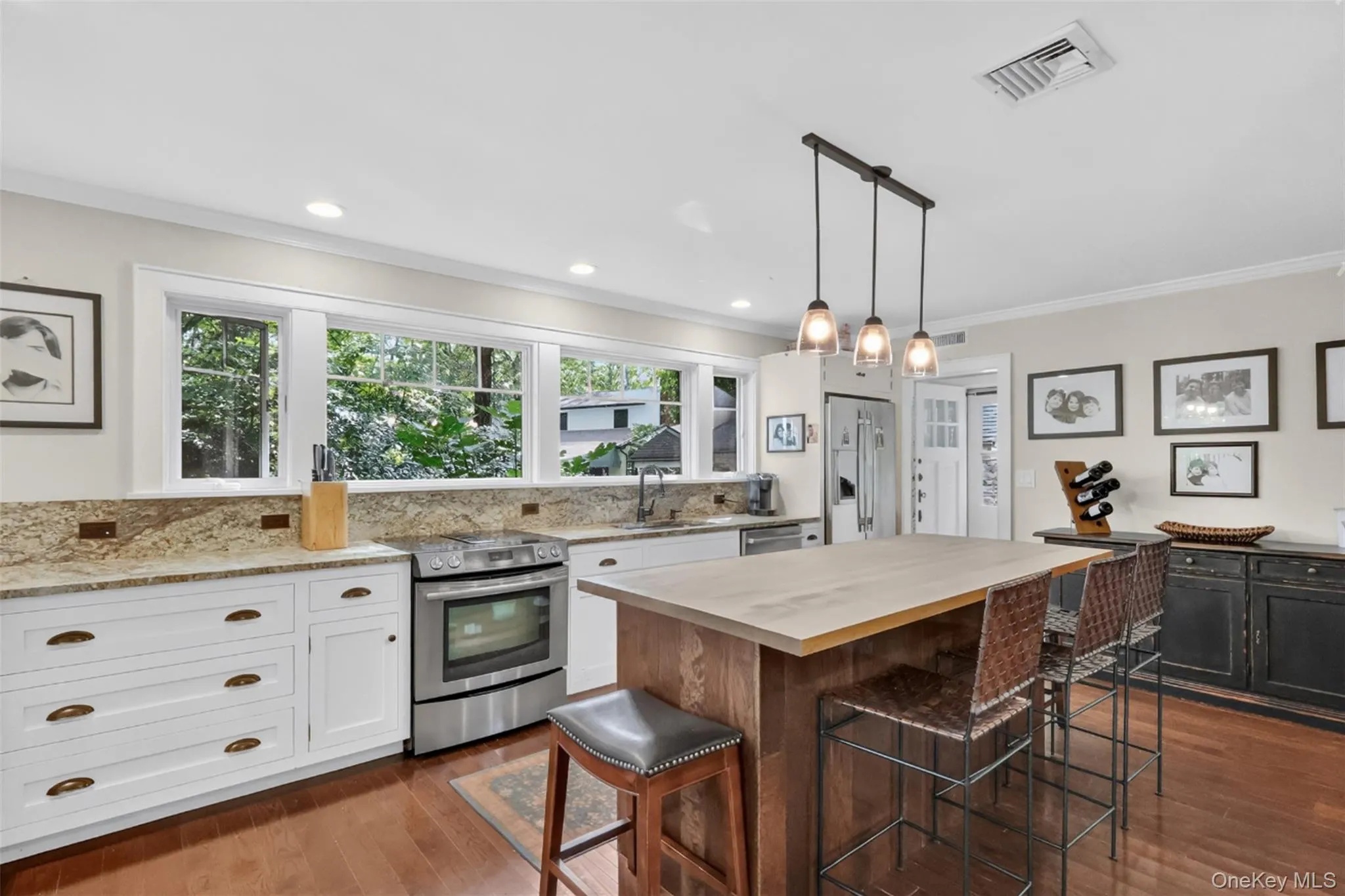 9 Oleander Drive, Huntington, NY, 2 Bedrooms Bedrooms, 6 Rooms Rooms,2 BathroomsBathrooms,Residential Lease,For Rent,Oleander,0,1053048 9 Oleander Drive, Huntington, NY, 2 Bedrooms Bedrooms, 6 Rooms Rooms,2 BathroomsBathrooms,Residential Lease,For Rent,Oleander,0,1053048