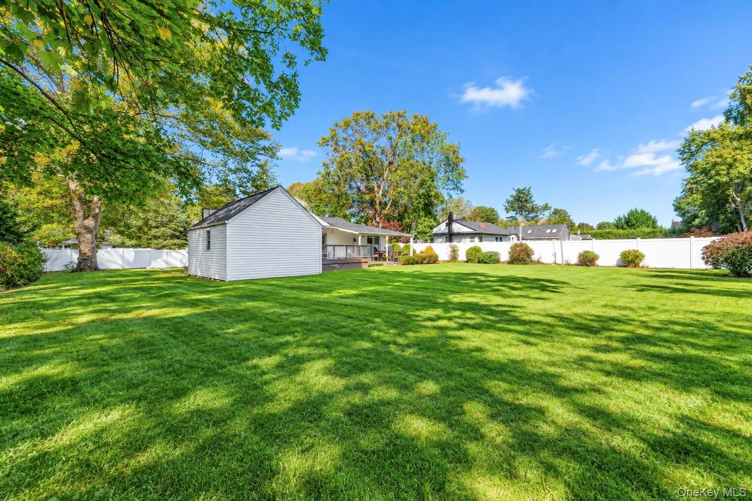 153 Juniper Avenue, Smithtown, NY, 3 Bedrooms Bedrooms, 6 Rooms Rooms,2 BathroomsBathrooms,Residential,For Rent,Juniper,0,1053050 153 Juniper Avenue, Smithtown, NY, 3 Bedrooms Bedrooms, 6 Rooms Rooms,2 BathroomsBathrooms,Residential,For Rent,Juniper,0,1053050