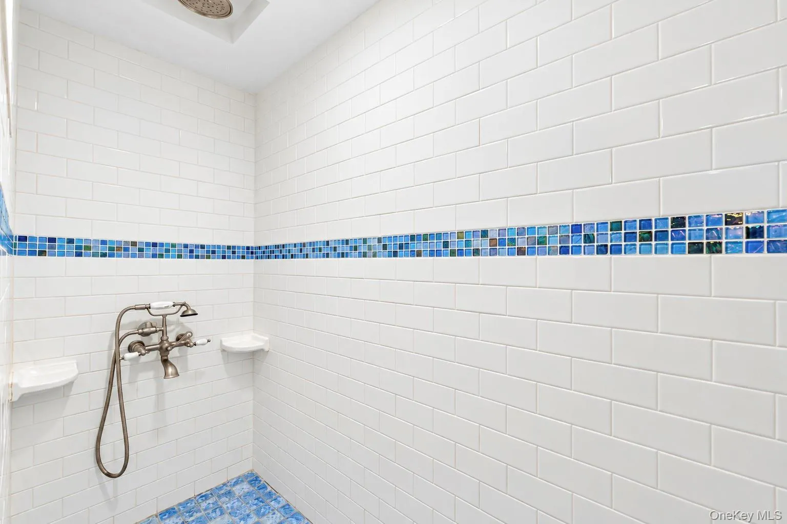 153 Juniper Avenue, Smithtown, NY, 3 Bedrooms Bedrooms, 6 Rooms Rooms,2 BathroomsBathrooms,Residential,For Rent,Juniper,0,1053050 153 Juniper Avenue, Smithtown, NY, 3 Bedrooms Bedrooms, 6 Rooms Rooms,2 BathroomsBathrooms,Residential,For Rent,Juniper,0,1053050