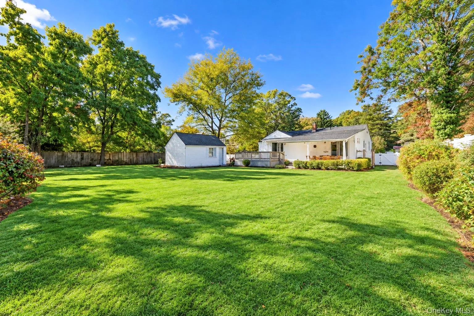 153 Juniper Avenue, Smithtown, NY, 3 Bedrooms Bedrooms, 6 Rooms Rooms,2 BathroomsBathrooms,Residential,For Rent,Juniper,0,1053050 153 Juniper Avenue, Smithtown, NY, 3 Bedrooms Bedrooms, 6 Rooms Rooms,2 BathroomsBathrooms,Residential,For Rent,Juniper,0,1053050