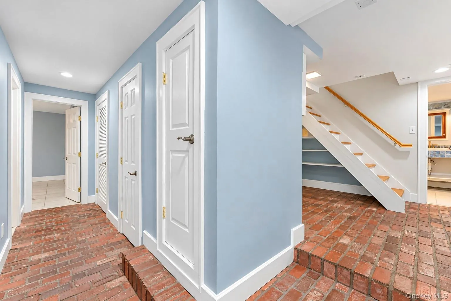 153 Juniper Avenue, Smithtown, NY, 3 Bedrooms Bedrooms, 6 Rooms Rooms,2 BathroomsBathrooms,Residential,For Rent,Juniper,0,1053050 153 Juniper Avenue, Smithtown, NY, 3 Bedrooms Bedrooms, 6 Rooms Rooms,2 BathroomsBathrooms,Residential,For Rent,Juniper,0,1053050