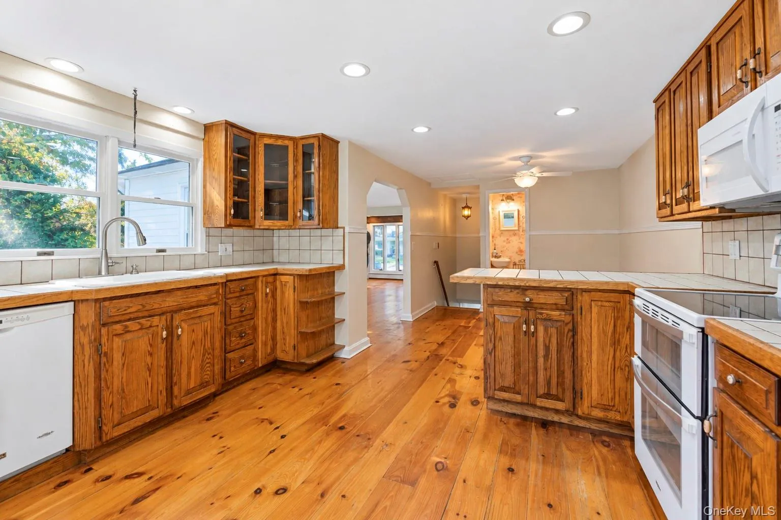 153 Juniper Avenue, Smithtown, NY, 3 Bedrooms Bedrooms, 6 Rooms Rooms,2 BathroomsBathrooms,Residential,For Rent,Juniper,0,1053050 153 Juniper Avenue, Smithtown, NY, 3 Bedrooms Bedrooms, 6 Rooms Rooms,2 BathroomsBathrooms,Residential,For Rent,Juniper,0,1053050