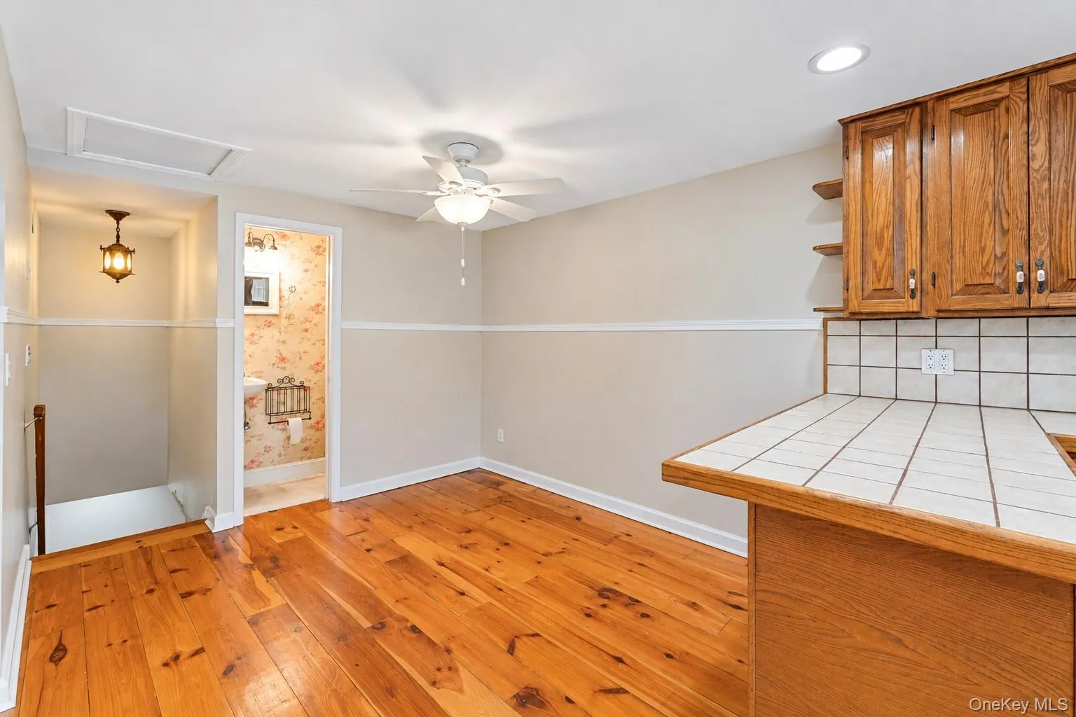 153 Juniper Avenue, Smithtown, NY, 3 Bedrooms Bedrooms, 6 Rooms Rooms,2 BathroomsBathrooms,Residential,For Rent,Juniper,0,1053050 153 Juniper Avenue, Smithtown, NY, 3 Bedrooms Bedrooms, 6 Rooms Rooms,2 BathroomsBathrooms,Residential,For Rent,Juniper,0,1053050