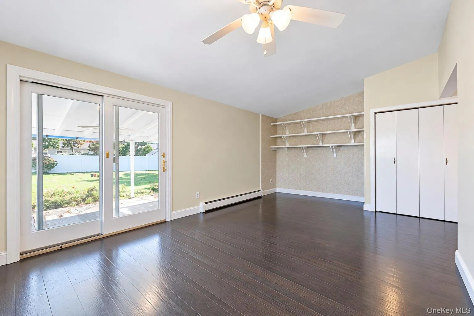 153 Juniper Avenue, Smithtown, NY, 3 Bedrooms Bedrooms, 6 Rooms Rooms,2 BathroomsBathrooms,Residential,For Rent,Juniper,0,1053050 153 Juniper Avenue, Smithtown, NY, 3 Bedrooms Bedrooms, 6 Rooms Rooms,2 BathroomsBathrooms,Residential,For Rent,Juniper,0,1053050