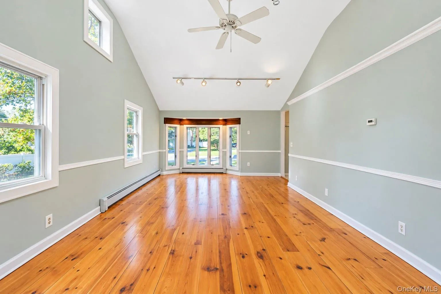153 Juniper Avenue, Smithtown, NY, 3 Bedrooms Bedrooms, 6 Rooms Rooms,2 BathroomsBathrooms,Residential,For Rent,Juniper,0,1053050 153 Juniper Avenue, Smithtown, NY, 3 Bedrooms Bedrooms, 6 Rooms Rooms,2 BathroomsBathrooms,Residential,For Rent,Juniper,0,1053050