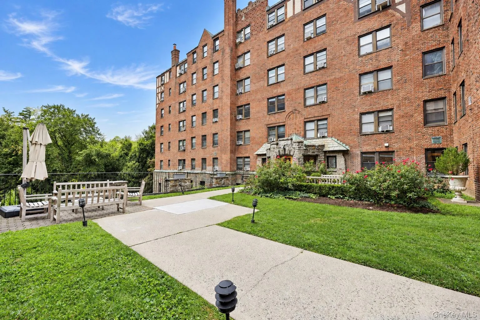 68 Hartsdale Avenue, Greenburgh, NY, 1 Bedroom Bedrooms, 4 Rooms Rooms,1 BathroomBathrooms,Residential,For Rent,Hartsdale,0,1053056 68 Hartsdale Avenue, Greenburgh, NY, 1 Bedroom Bedrooms, 4 Rooms Rooms,1 BathroomBathrooms,Residential,For Rent,Hartsdale,0,1053056