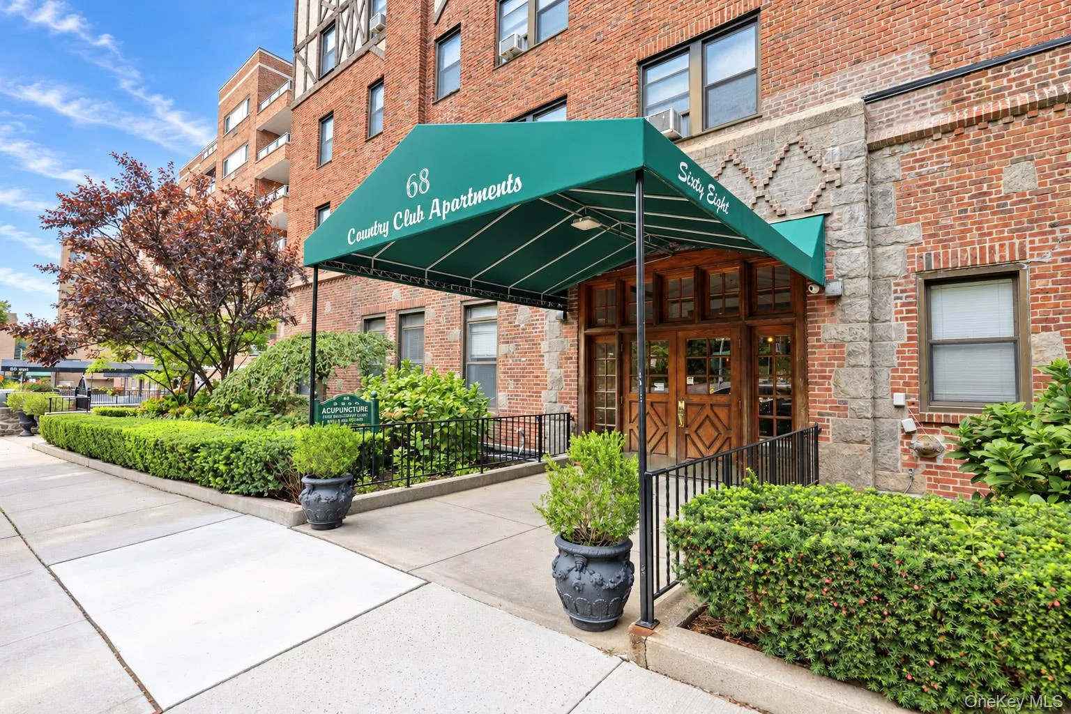 68 Hartsdale Avenue, Greenburgh, NY, 1 Bedroom Bedrooms, 4 Rooms Rooms,1 BathroomBathrooms,Residential,For Rent,Hartsdale,0,1053056 68 Hartsdale Avenue, Greenburgh, NY, 1 Bedroom Bedrooms, 4 Rooms Rooms,1 BathroomBathrooms,Residential,For Rent,Hartsdale,0,1053056