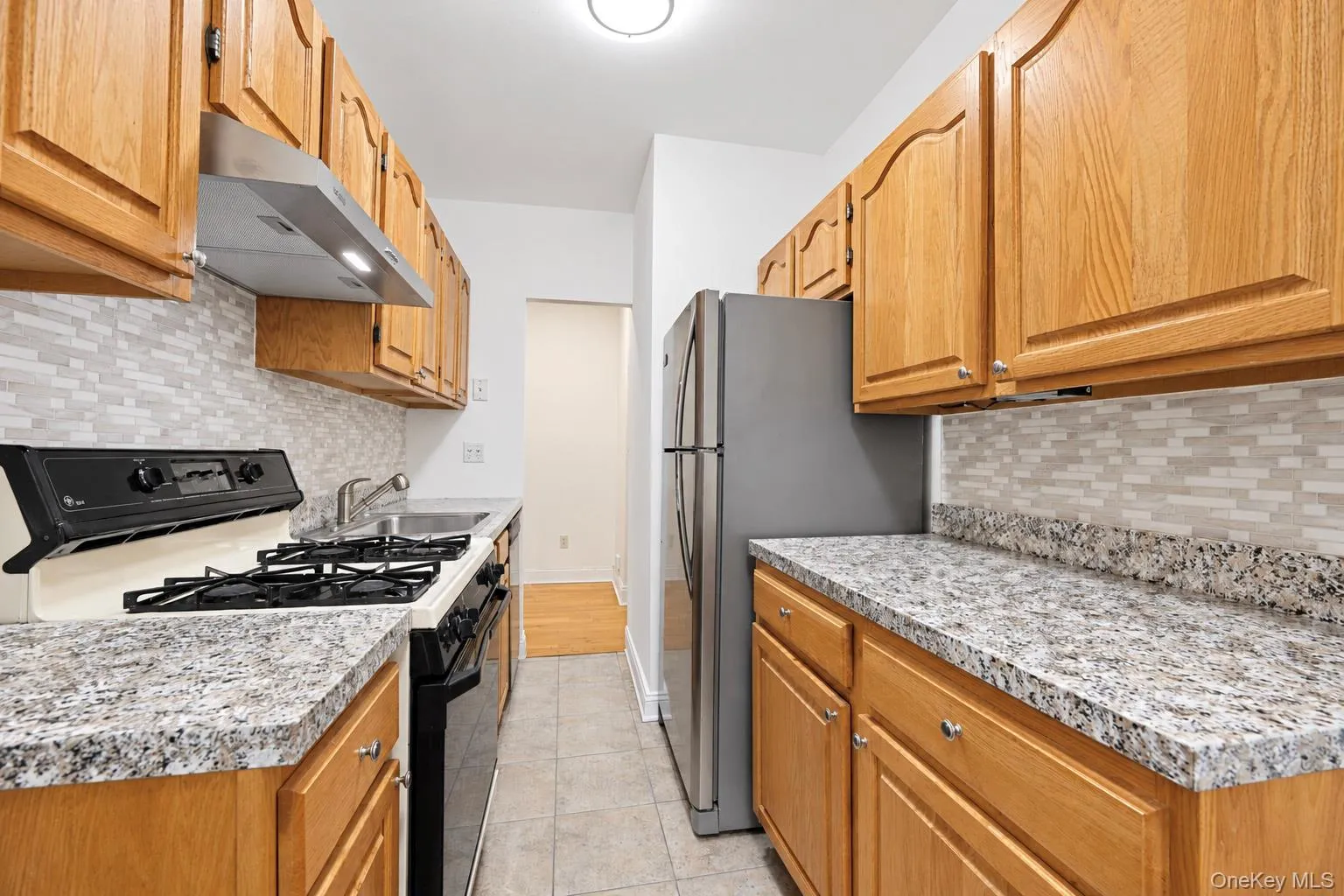 68 Hartsdale Avenue, Greenburgh, NY, 1 Bedroom Bedrooms, 4 Rooms Rooms,1 BathroomBathrooms,Residential,For Rent,Hartsdale,0,1053056 68 Hartsdale Avenue, Greenburgh, NY, 1 Bedroom Bedrooms, 4 Rooms Rooms,1 BathroomBathrooms,Residential,For Rent,Hartsdale,0,1053056