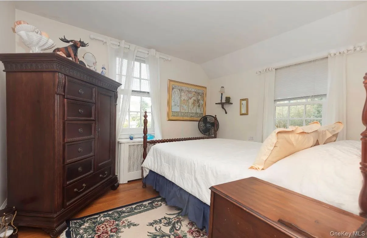 Bedroom located on second floor Bedroom located on second floor