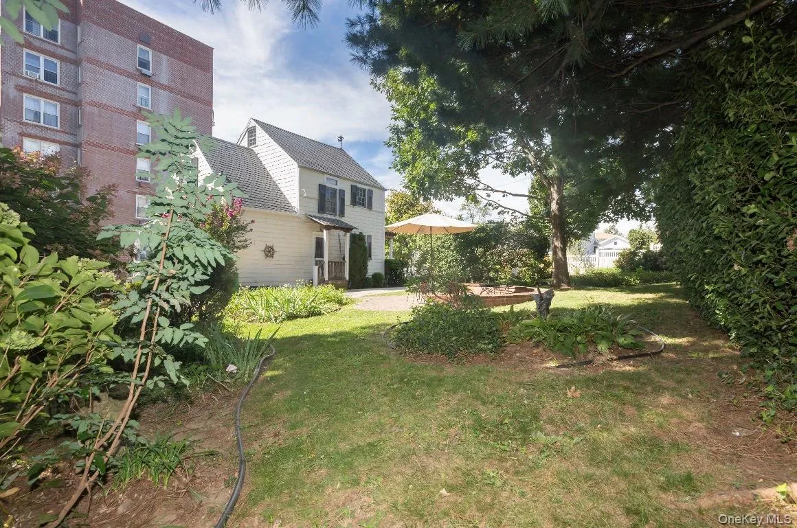 46 Pilot Street, New York, NY, 3 Bedrooms Bedrooms, 8 Rooms Rooms,1 BathroomBathrooms,Residential,For Rent,Pilot,0,1053057 46 Pilot Street, New York, NY, 3 Bedrooms Bedrooms, 8 Rooms Rooms,1 BathroomBathrooms,Residential,For Rent,Pilot,0,1053057