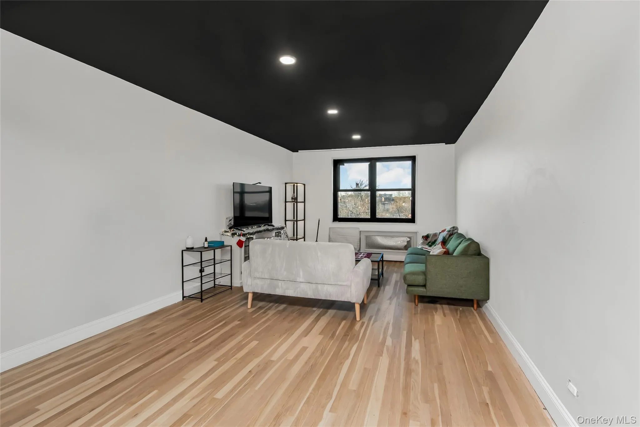 75 238th Street, New York, NY, 1 Bedroom Bedrooms, 3 Rooms Rooms,1 BathroomBathrooms,Residential,For Rent,238th,0,1053060 75 238th Street, New York, NY, 1 Bedroom Bedrooms, 3 Rooms Rooms,1 BathroomBathrooms,Residential,For Rent,238th,0,1053060